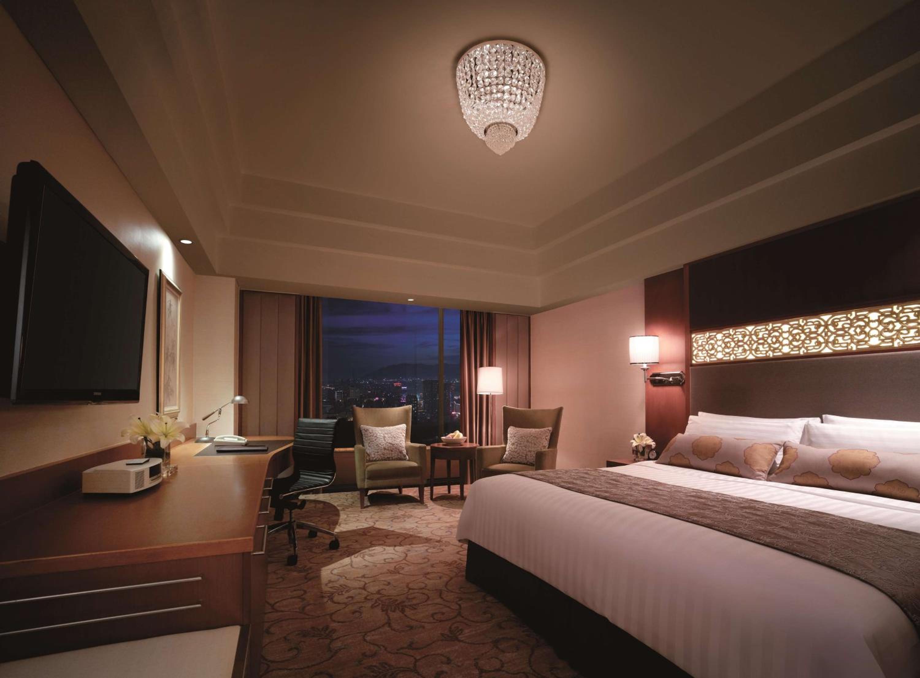 Horizon Deluxe King Room photo 2