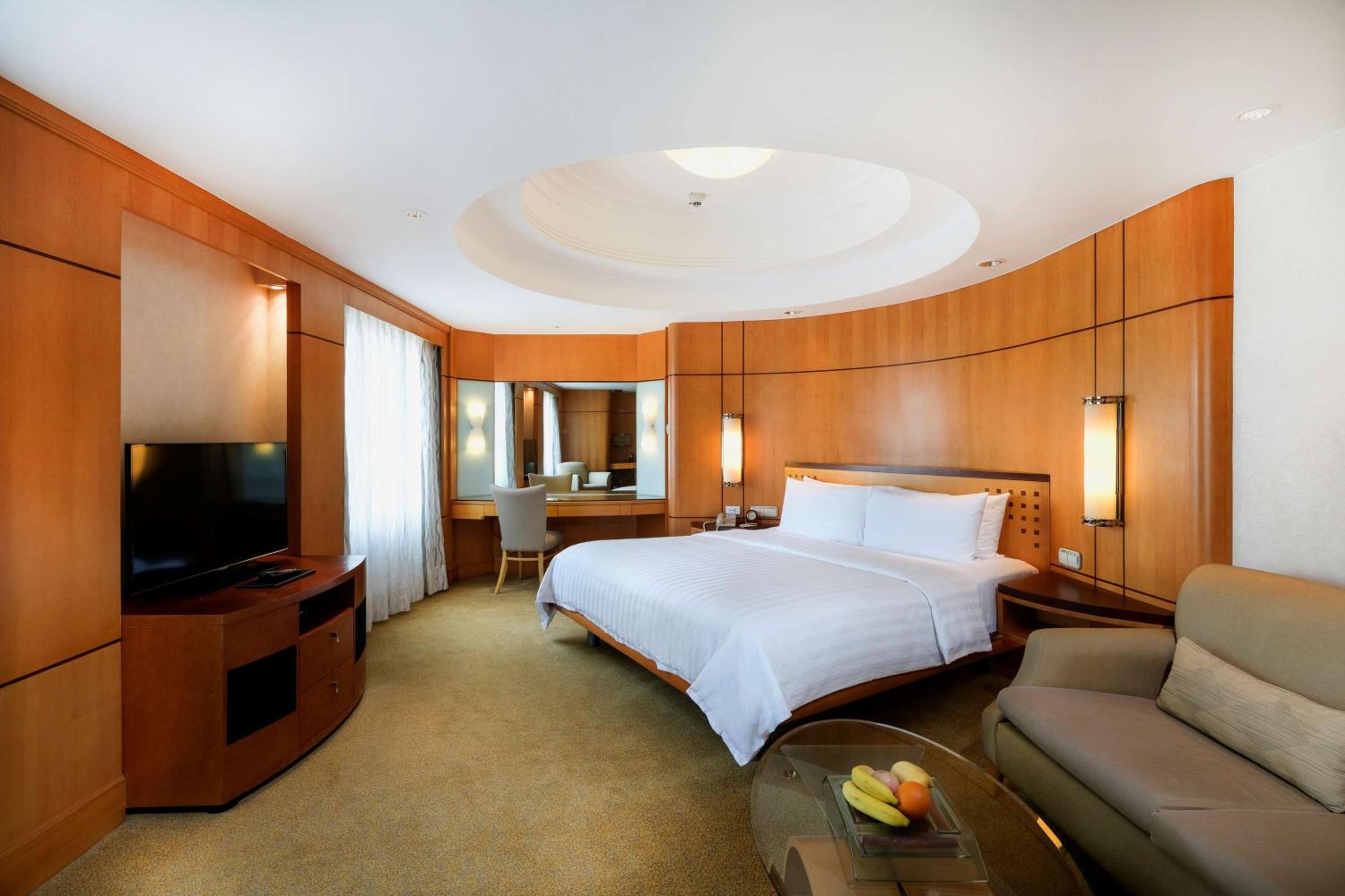Executive King Room - Photo 2