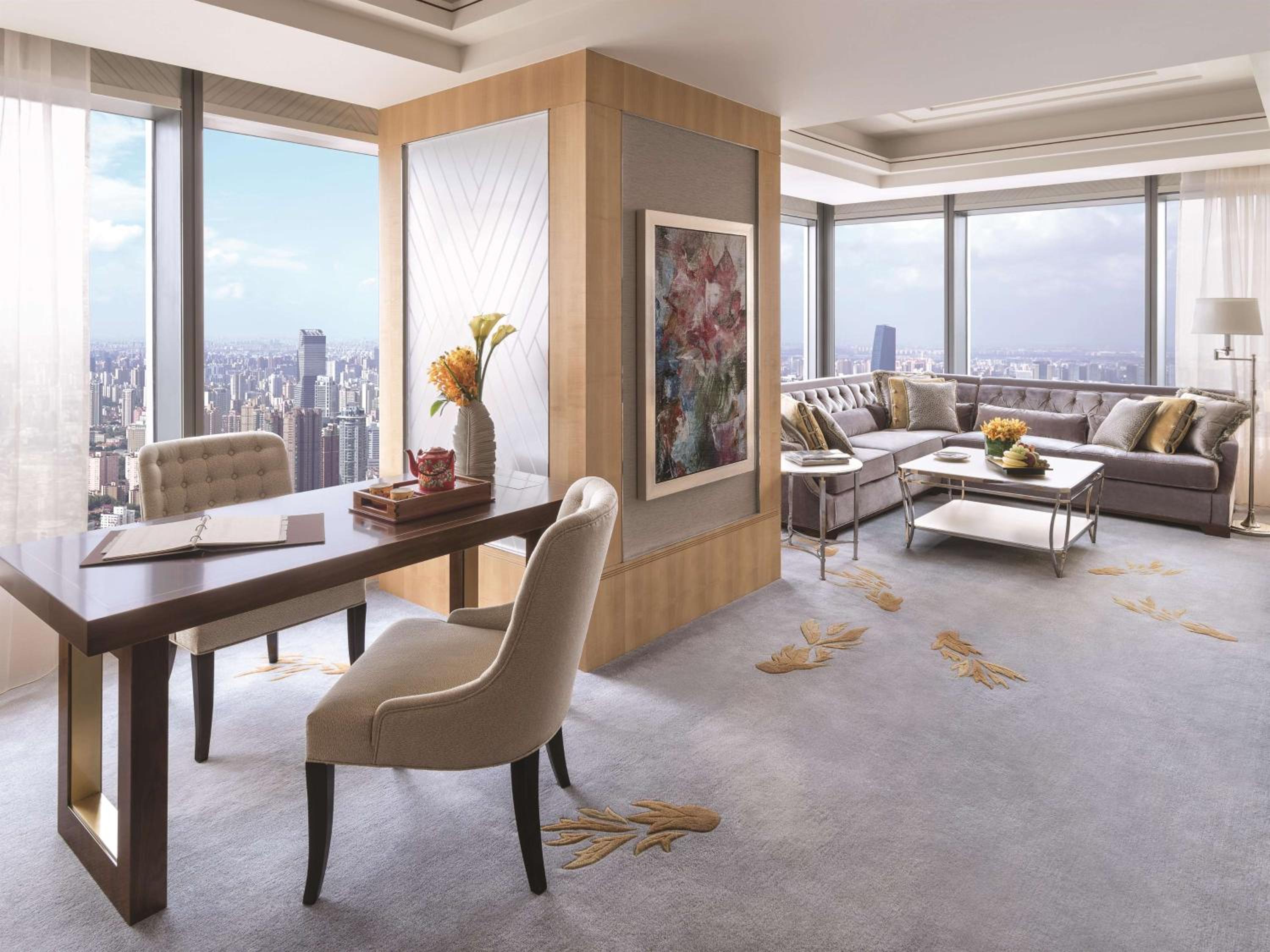 Executive Suite photo 2