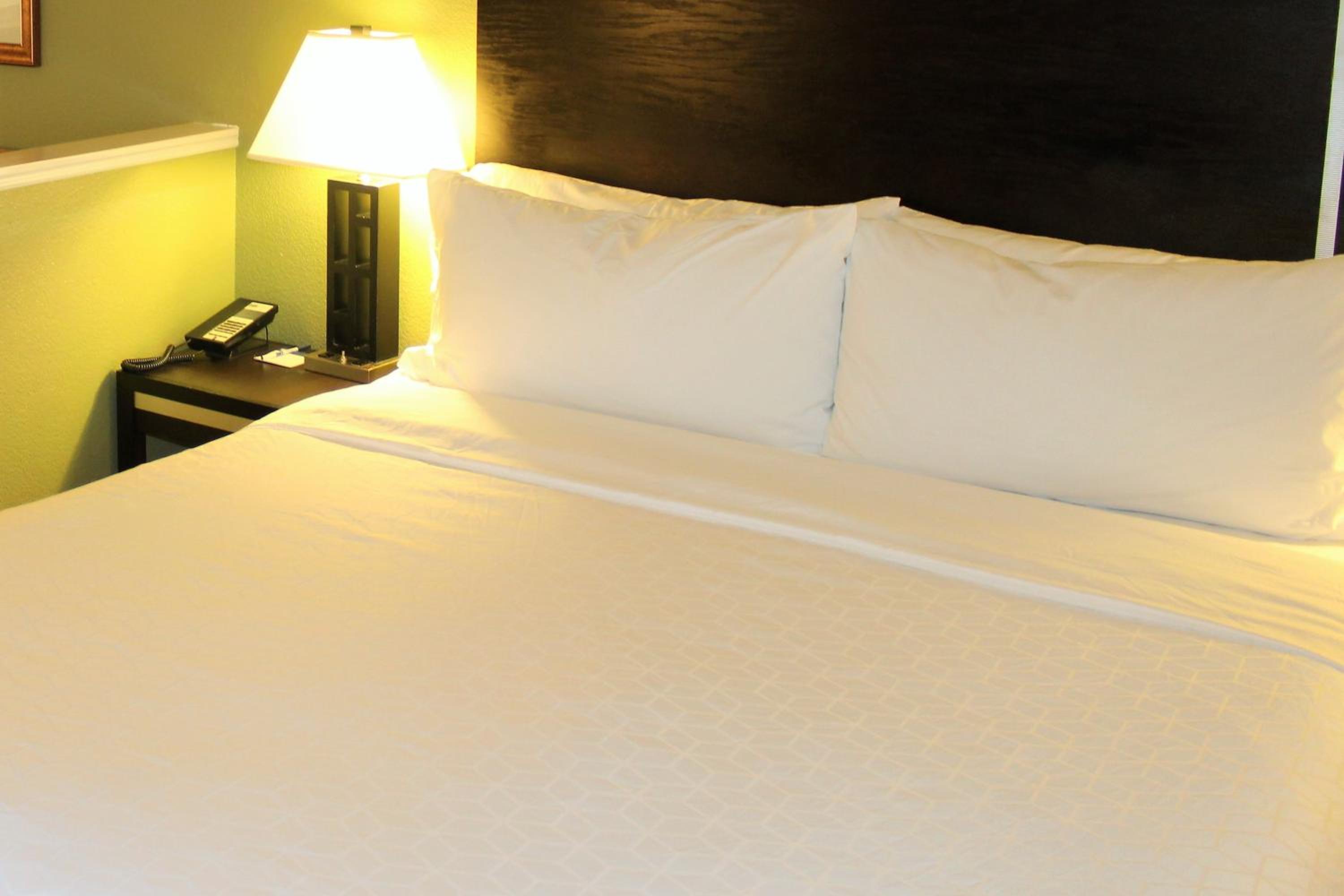 Standard Room - Photo 1