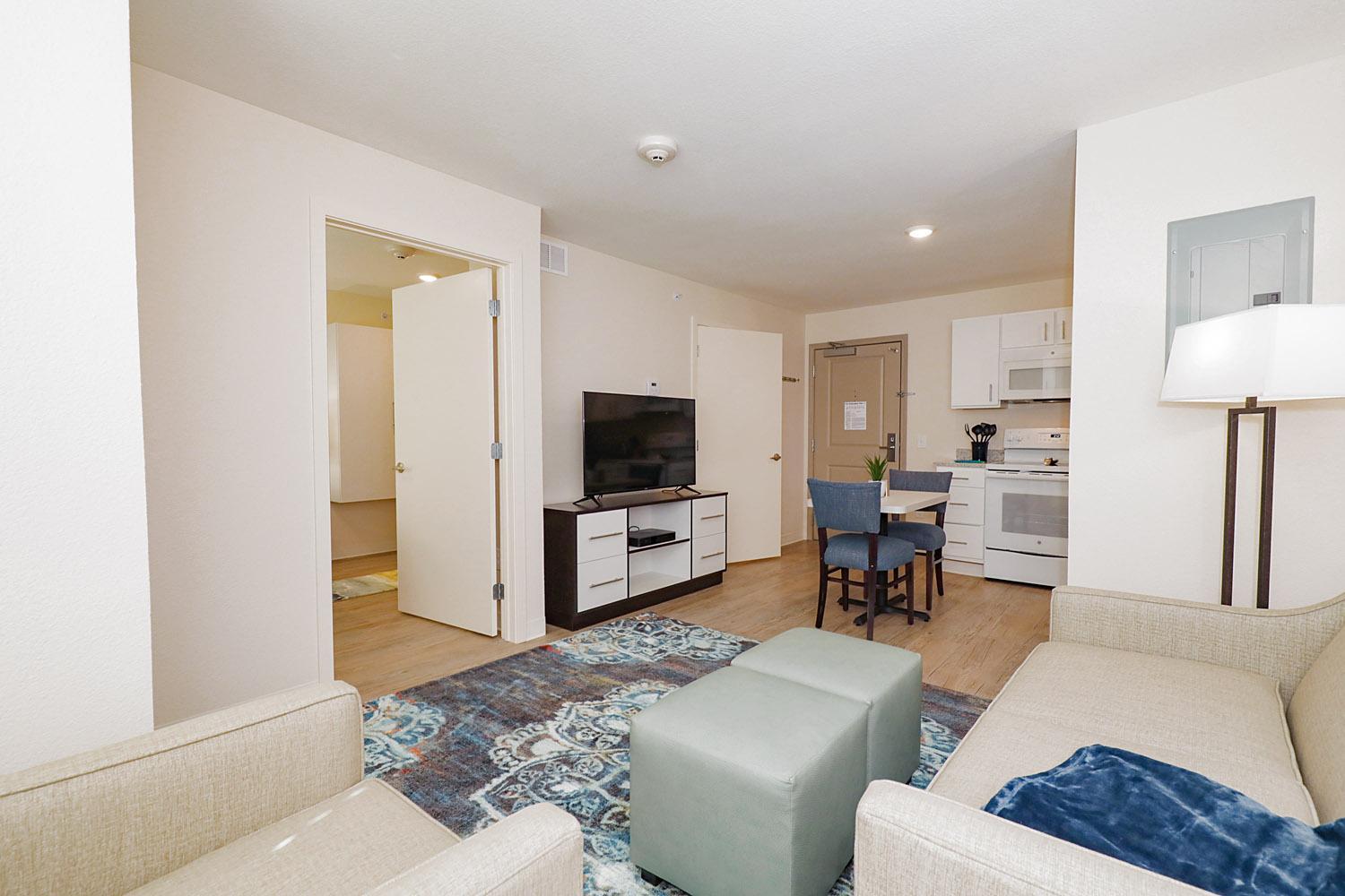 One Bedroom Suite with Full Kitchen Accessible Tub photo 1