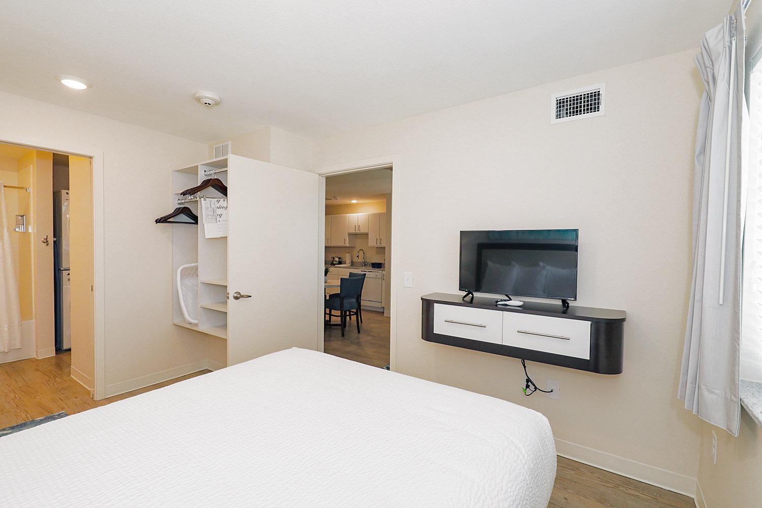 Two Bedroom Suite with Full Kitchen photo 2