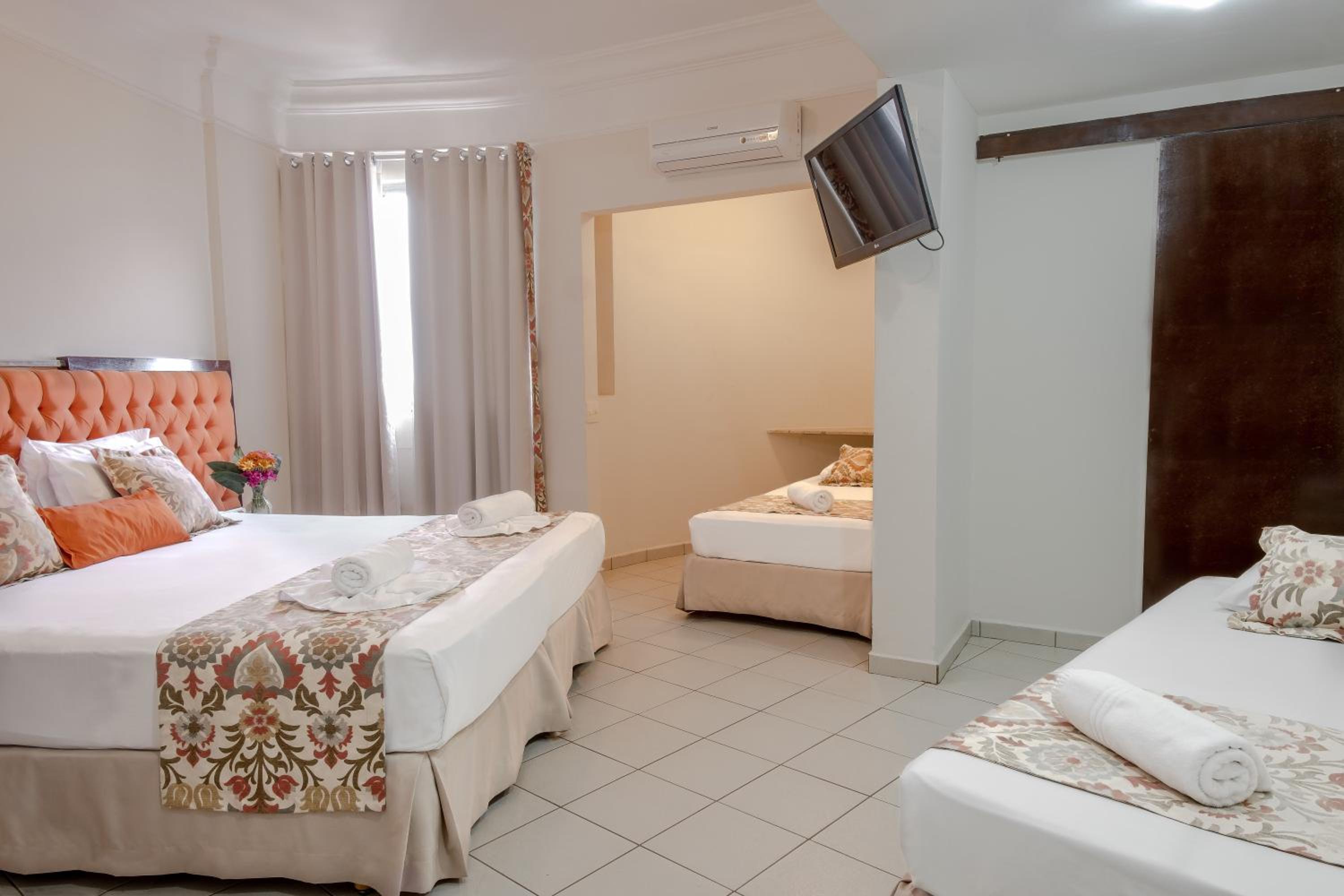 Standard Quadruple Room photo 2