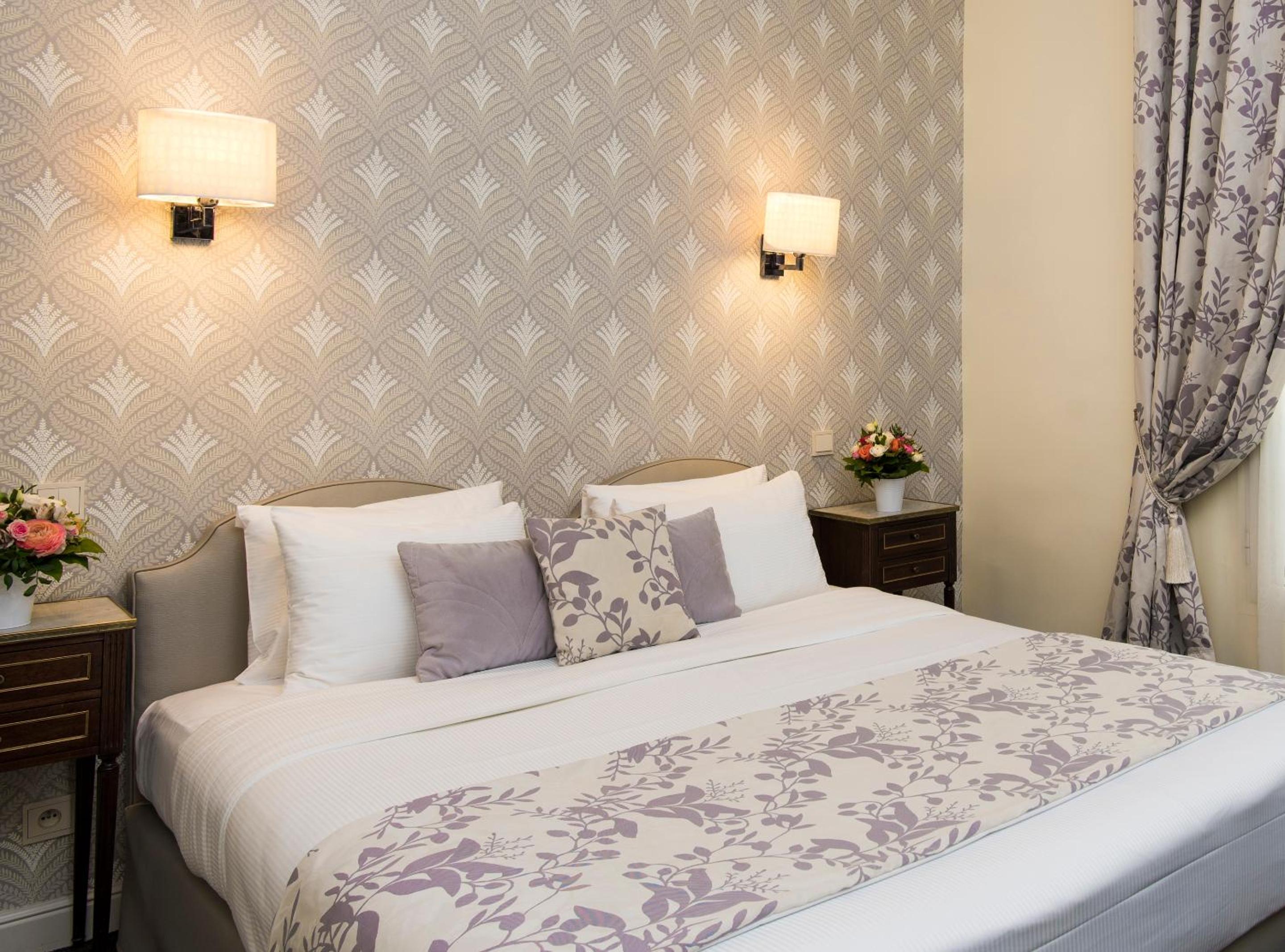 Superior Double or Twin Room photo 2