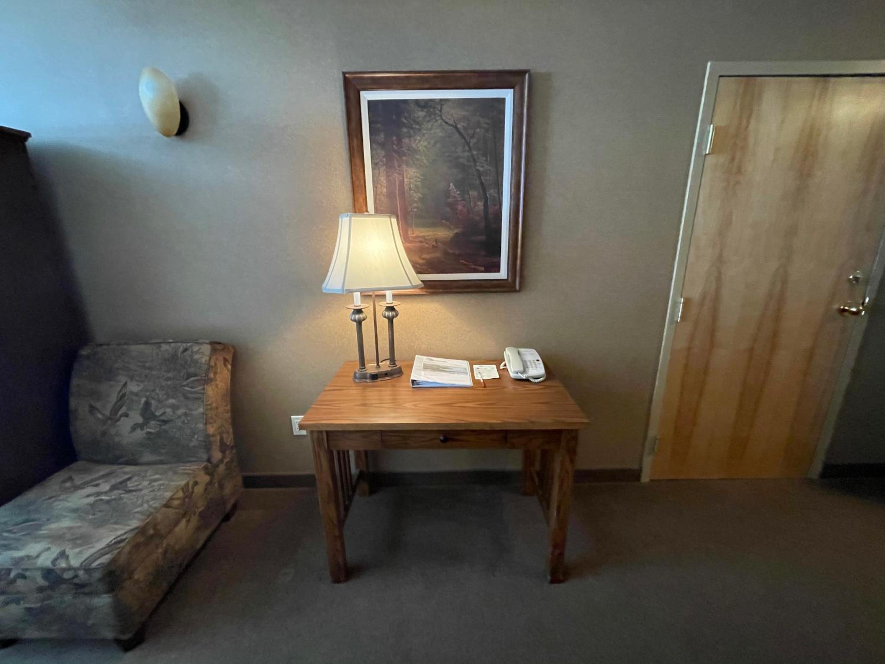 Standard Queen Room photo 3