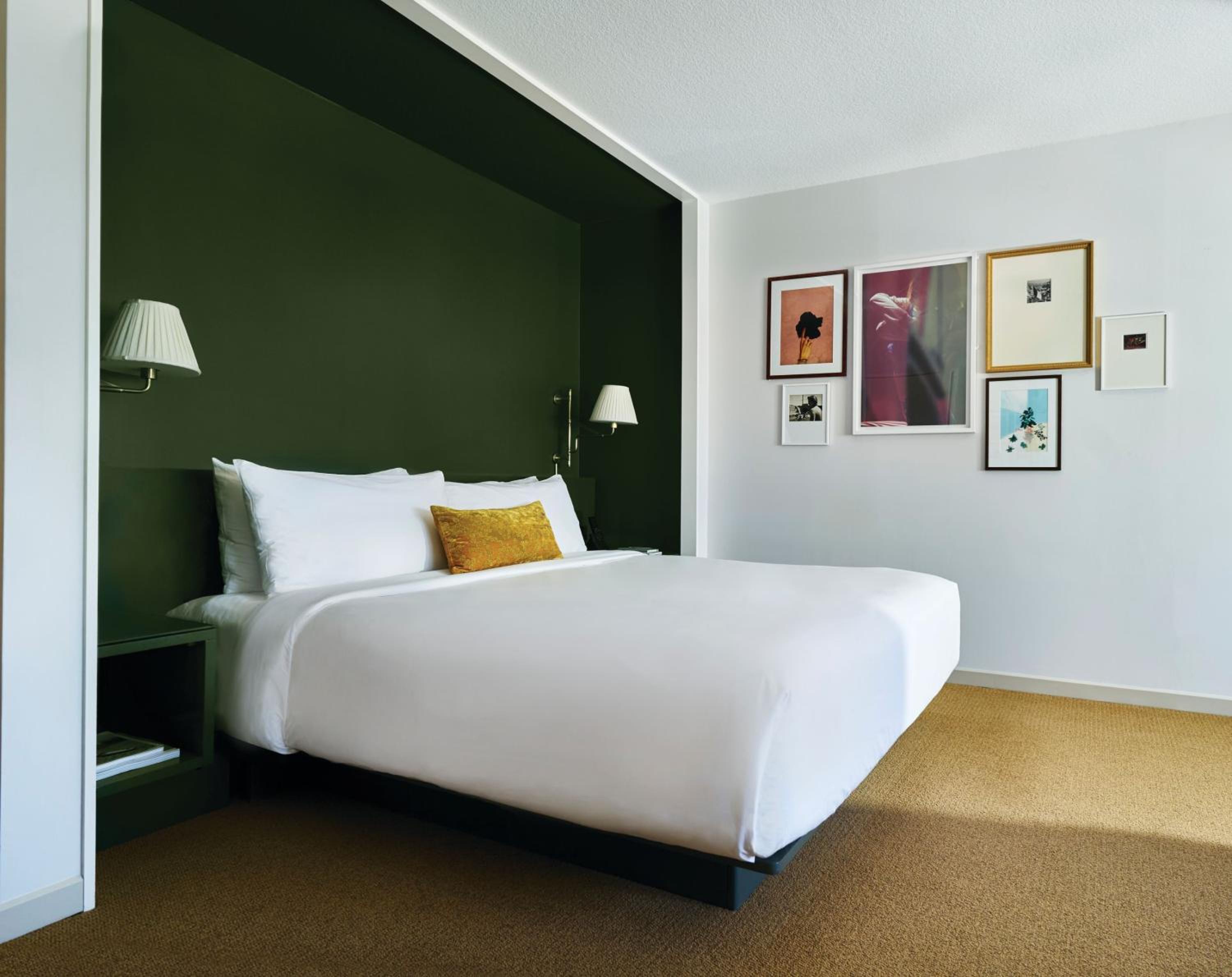 Park Mgm King Room with One King Bed (Non Smoking)
