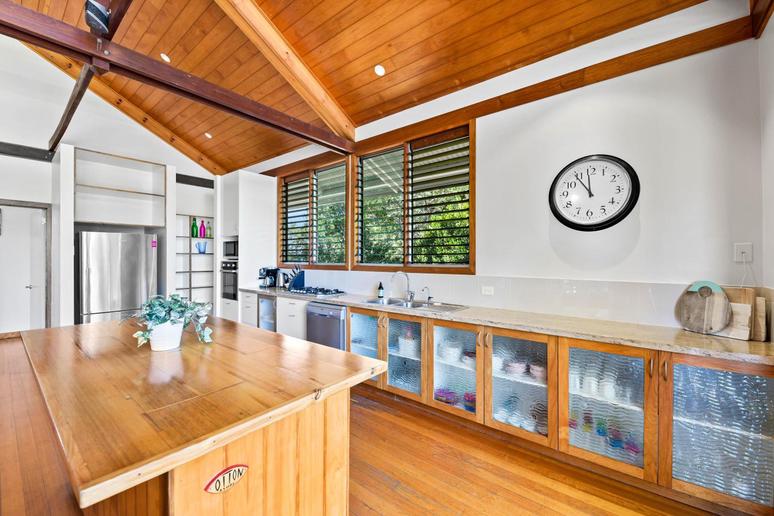 Three-Bedroom House photo 2