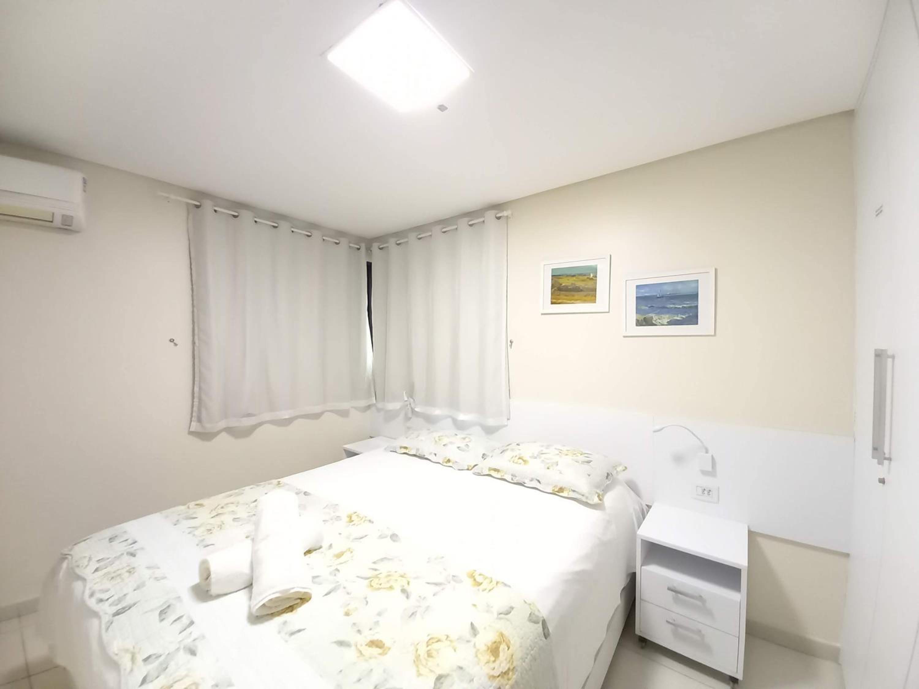 Three-Bedroom Apartment with View photo 2