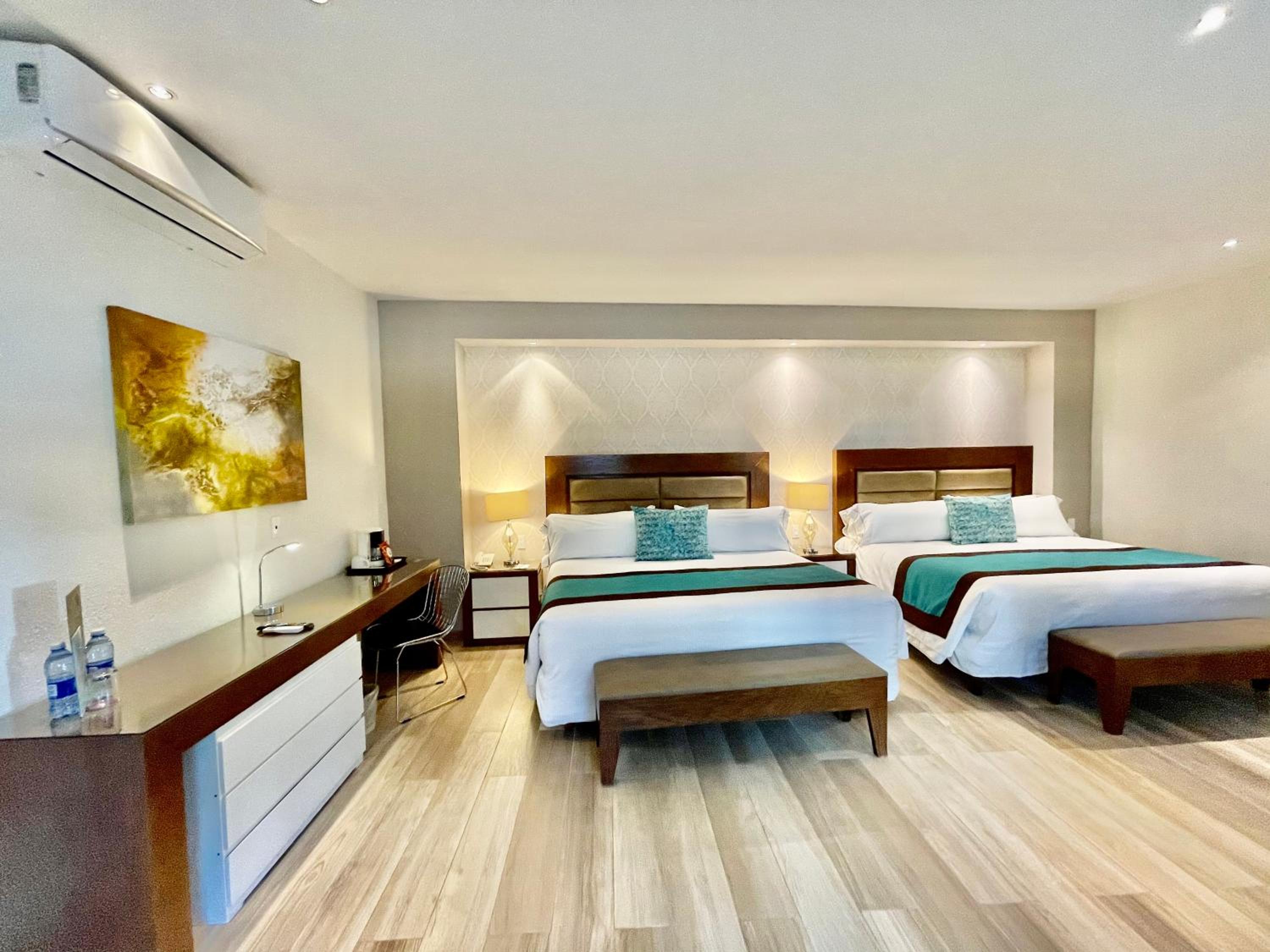 Standard Double Room - Photo 7