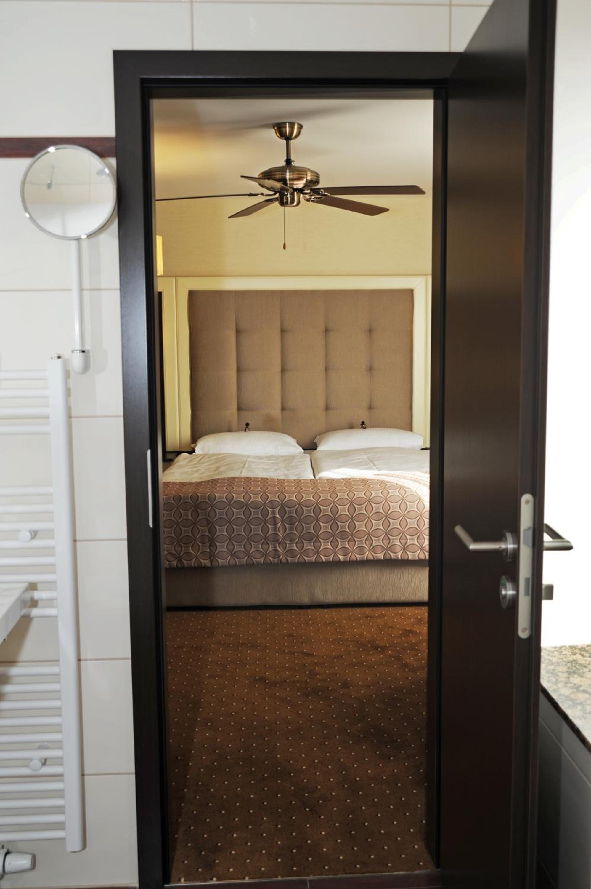Comfort Double Room - Photo 4