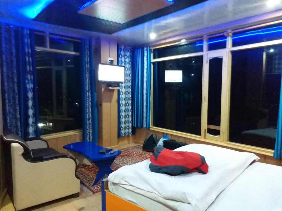 Double Room with Balcony photo 1
