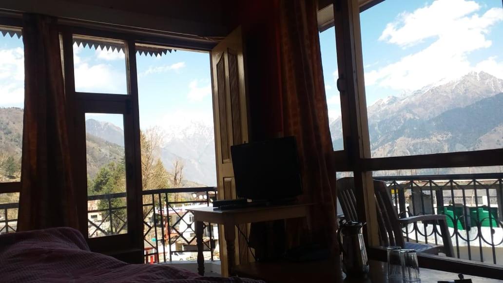 Double Room with Mountain View photo 1