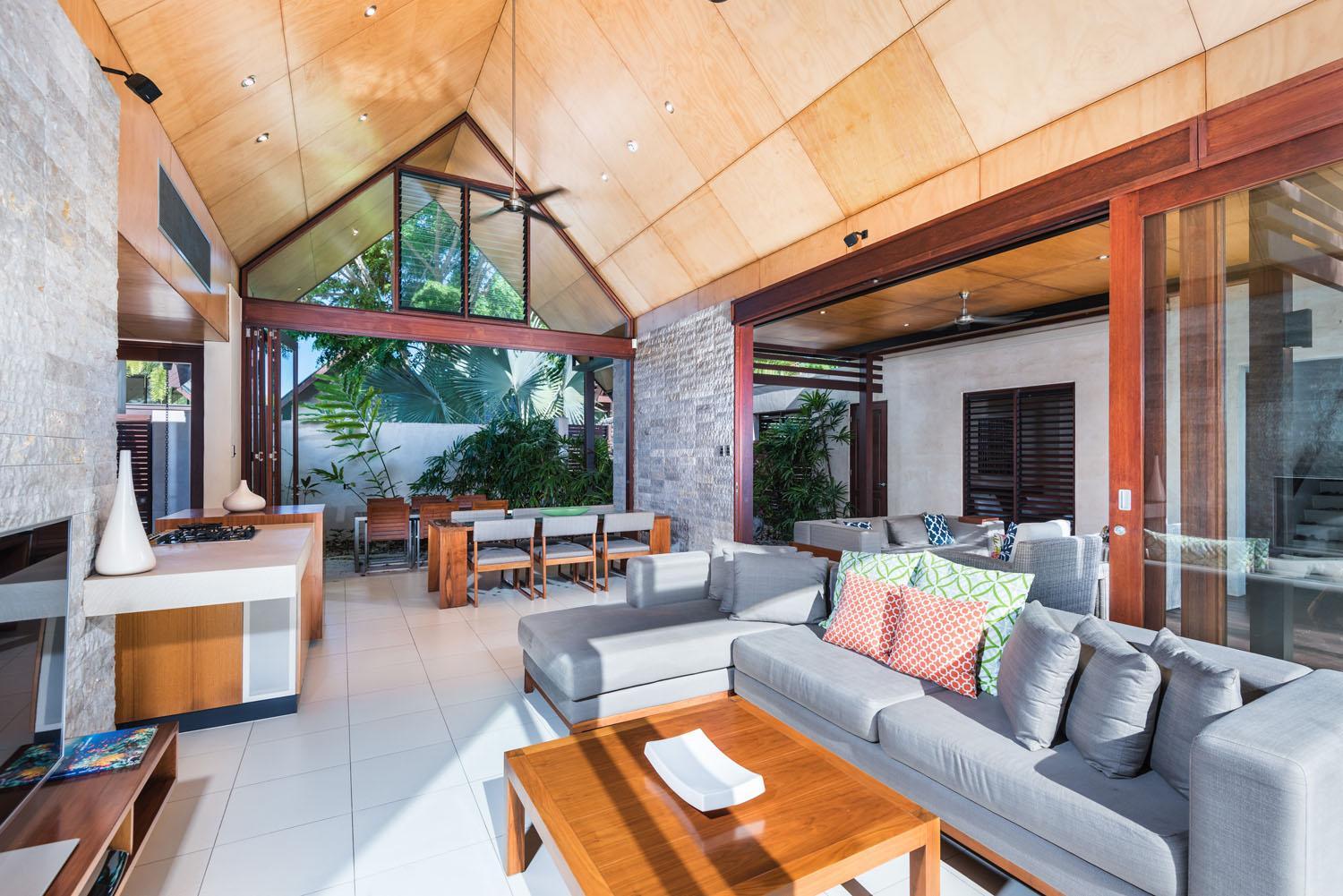 Master Four Bedroom Grand Villa (Non Smoking) photo 1