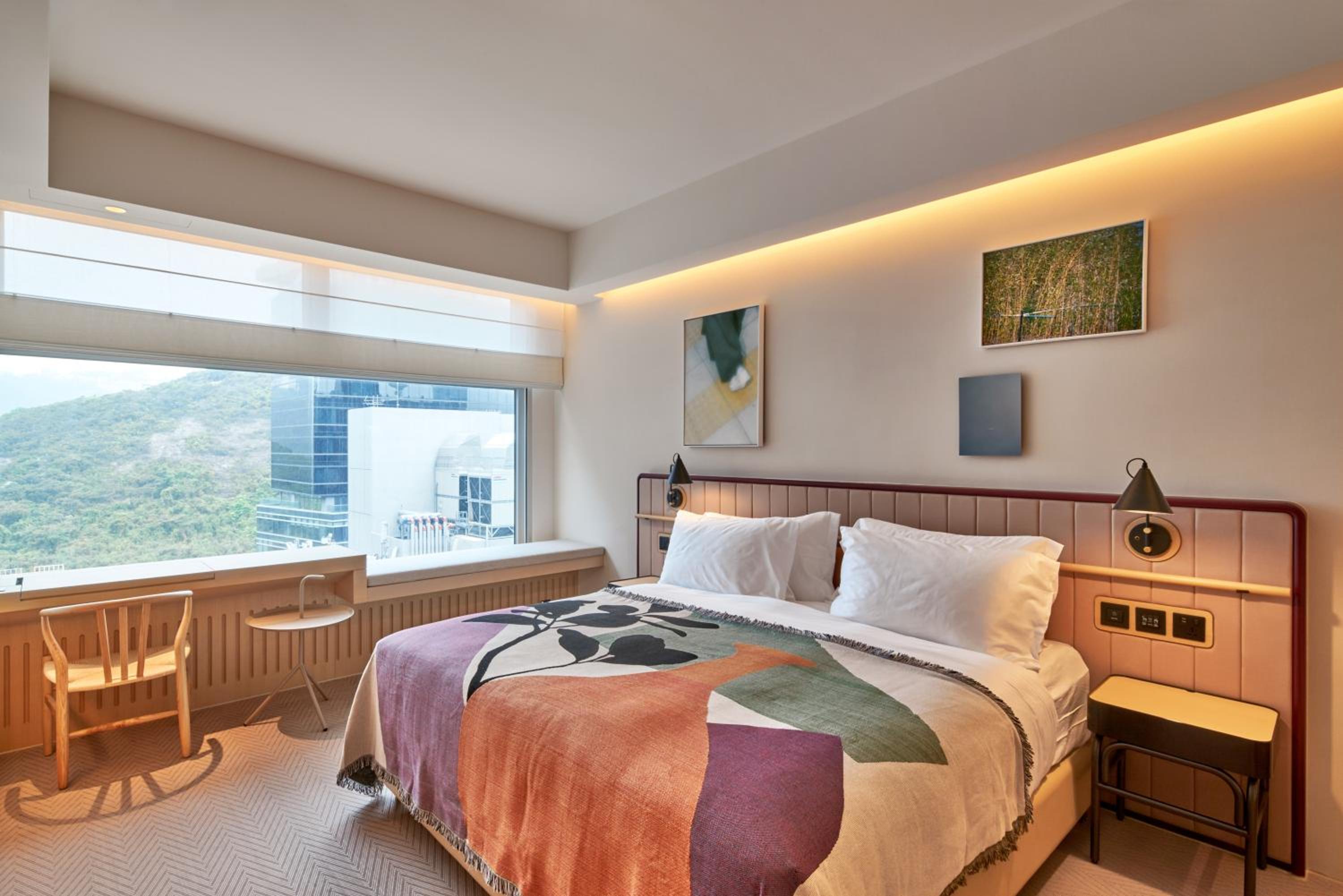 City Signature King Room