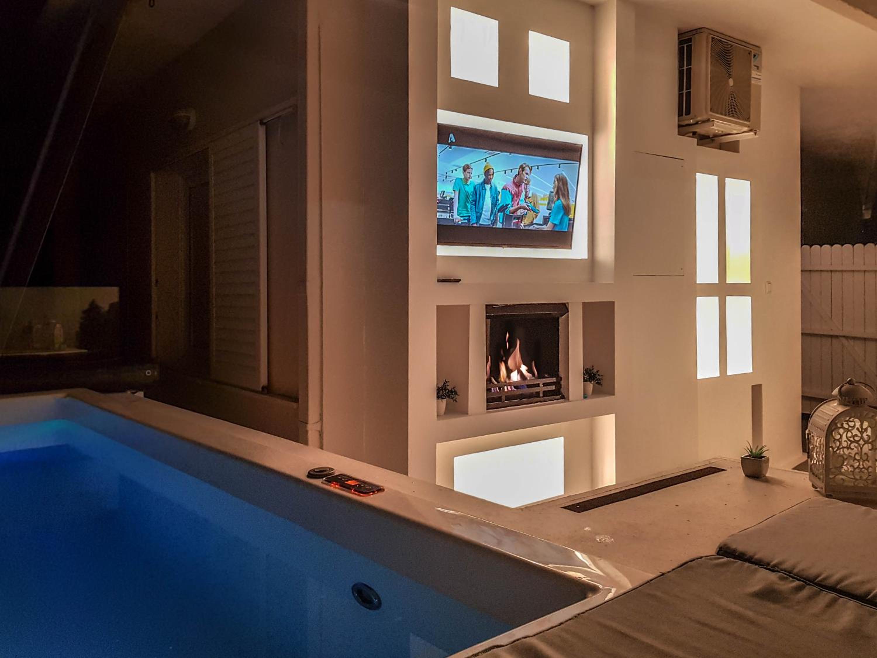 Secret Spa Suite Sea View with Private Sauna & Outdoor Jetted Tub photo 3