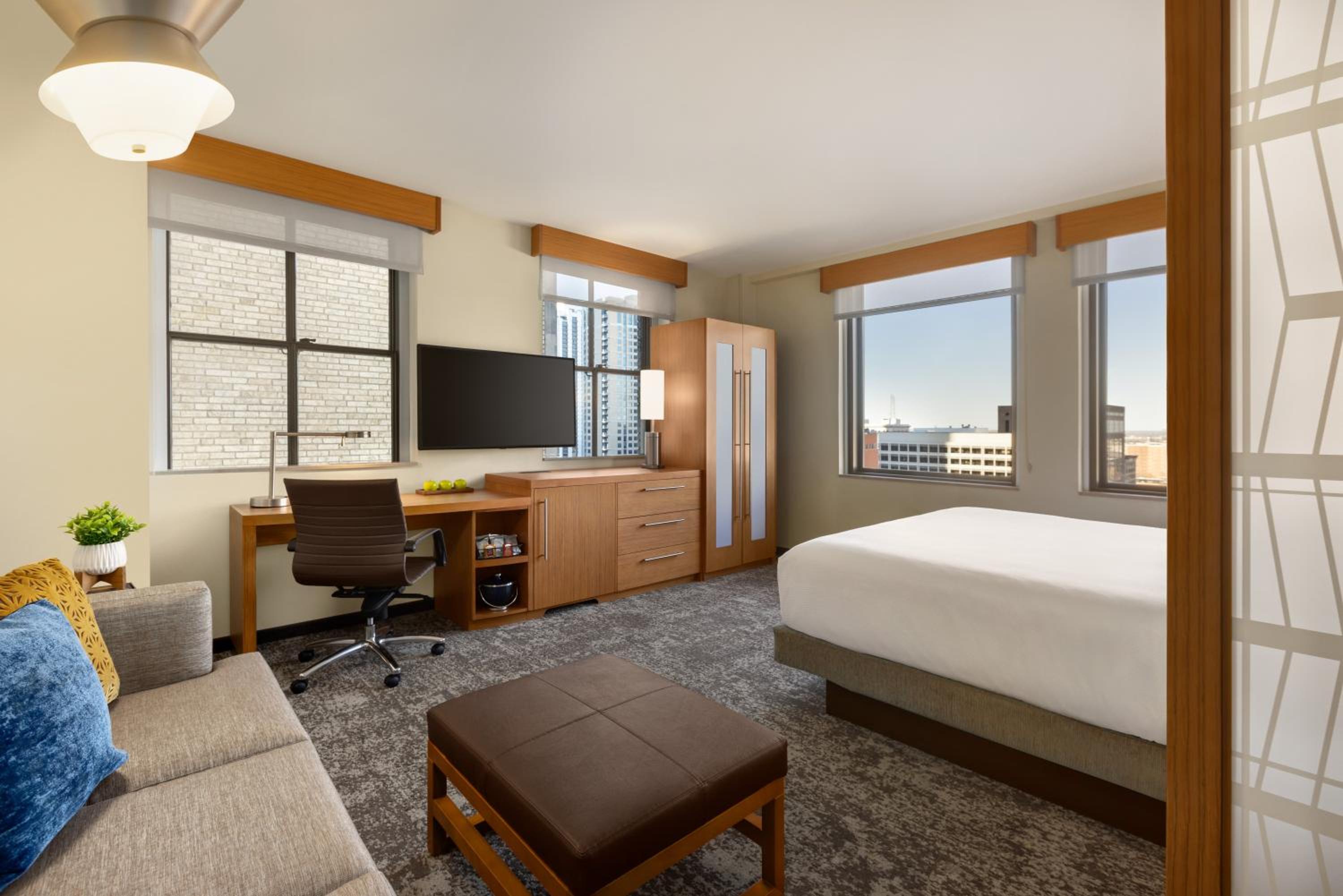 King Room with Sofa Bed - High Floor - Photo 6