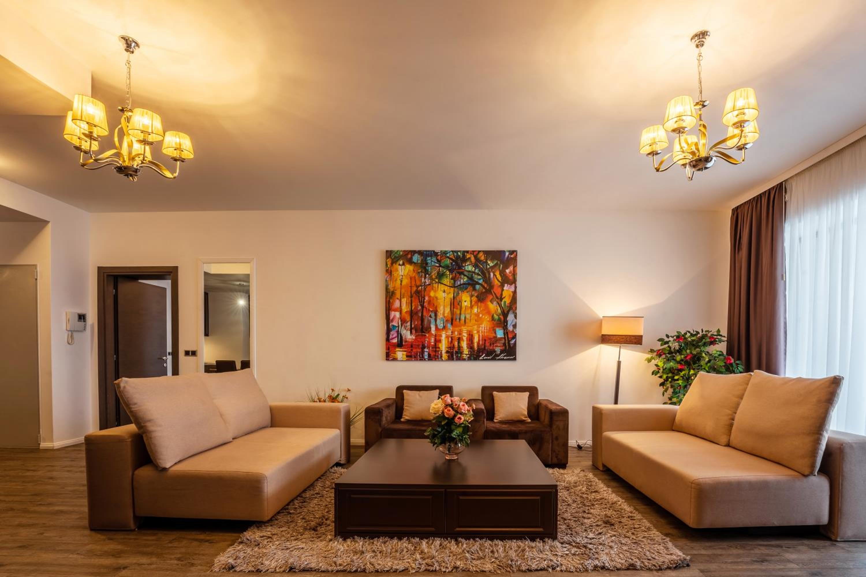 Three-Bedroom Deluxe Apartment photo 2