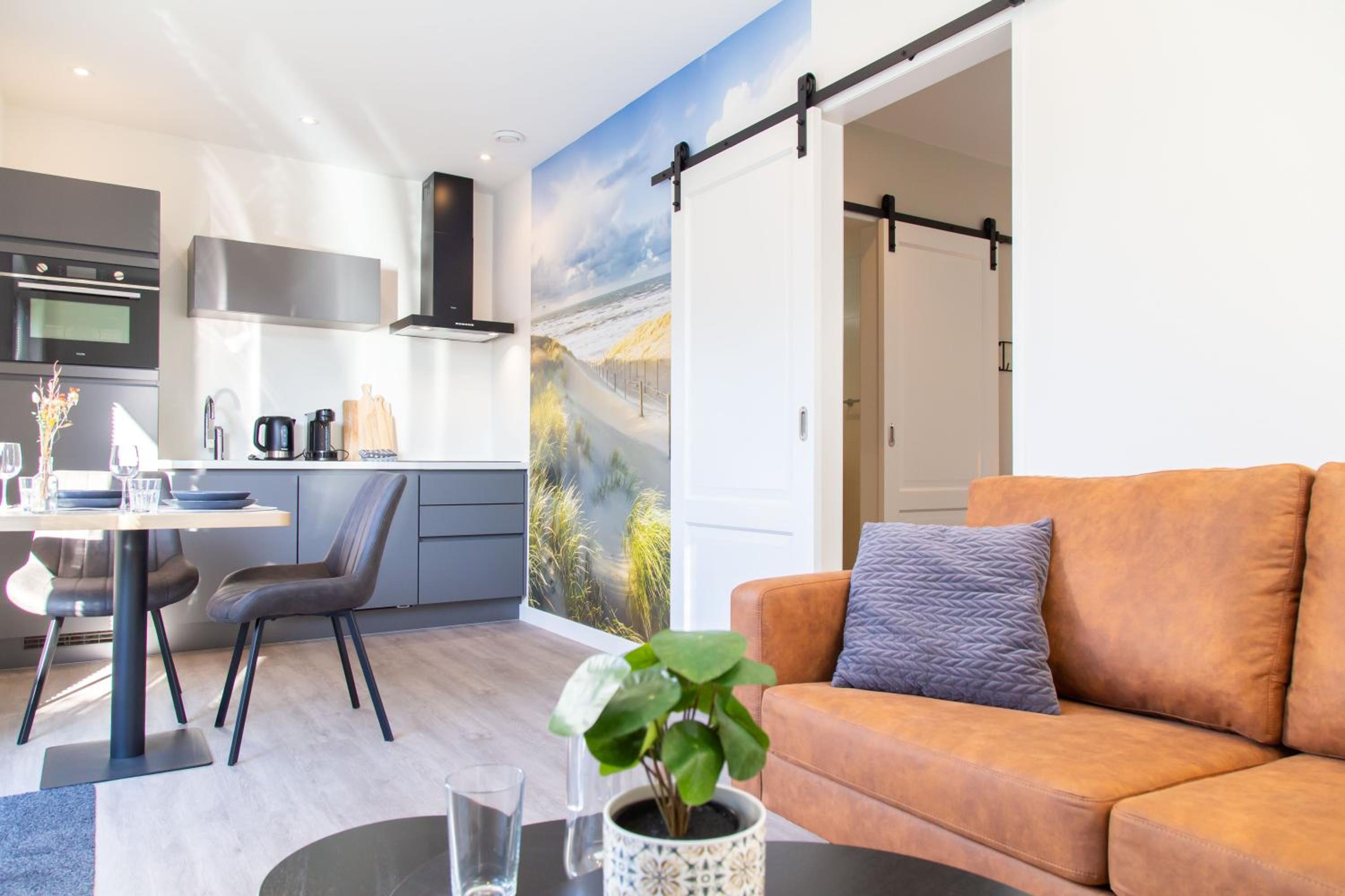 One-Bedroom House photo 1
