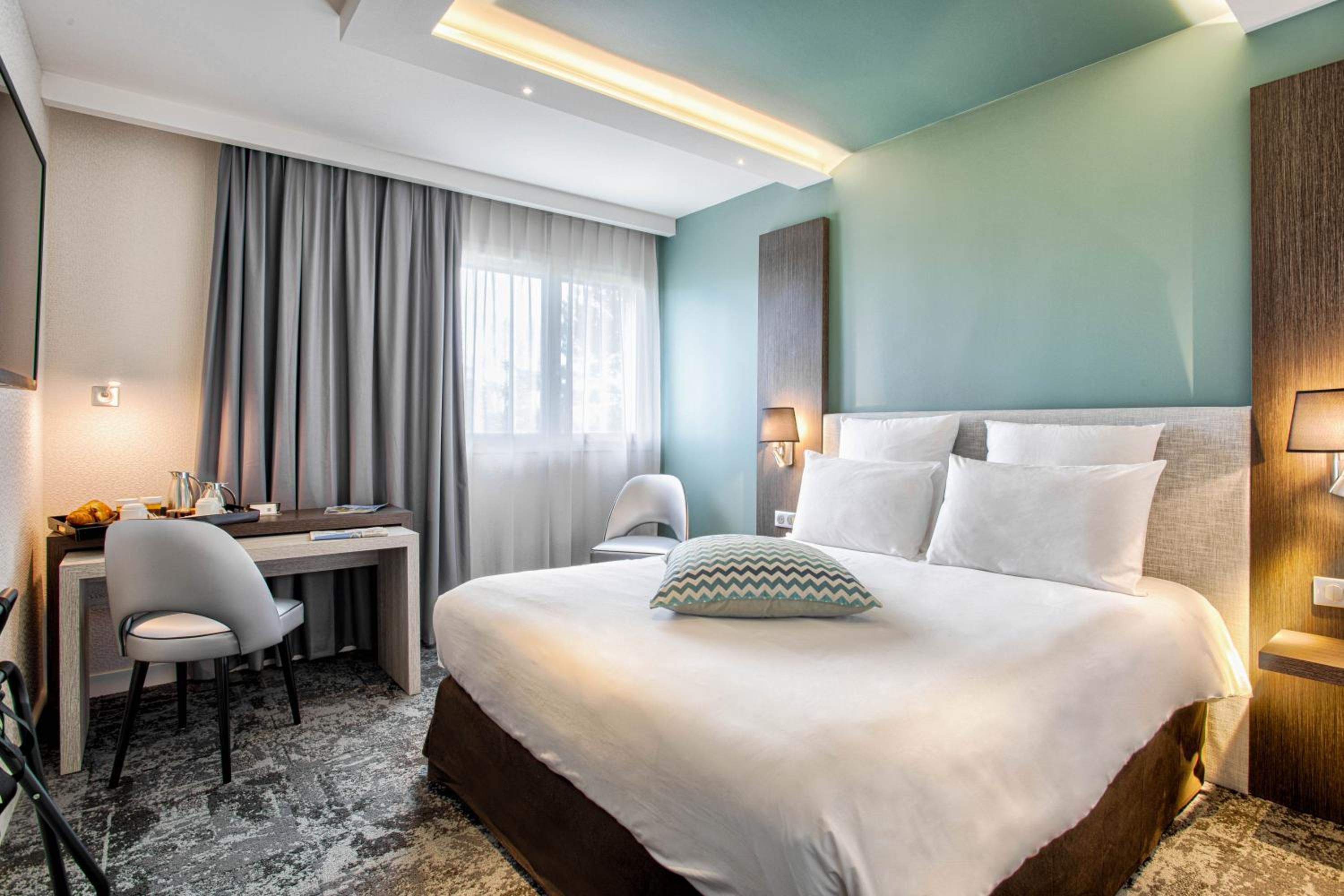 Classic Double Room with Spa Access - Photo 2