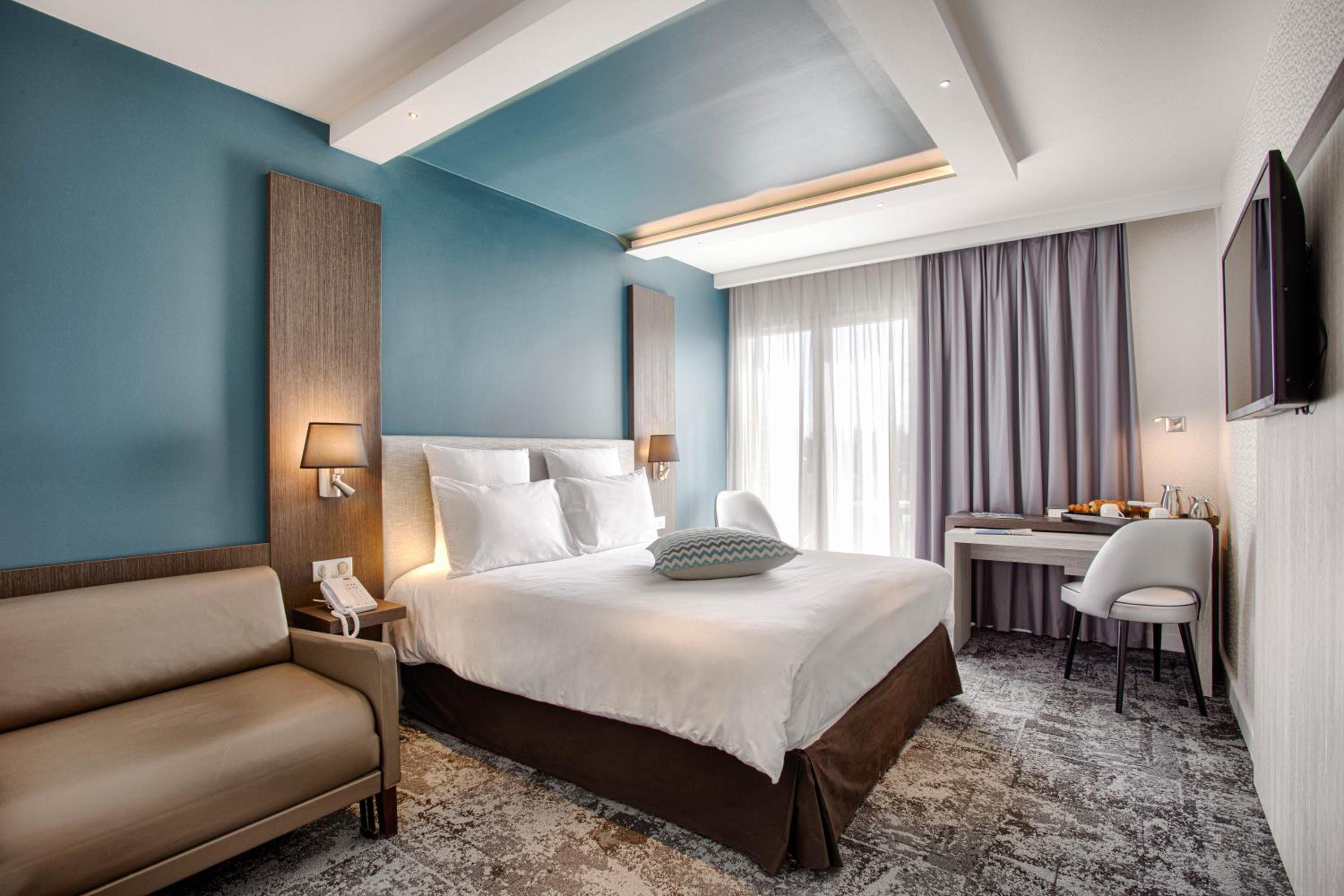 Superior Double Room with Sofa Bed with Spa Access