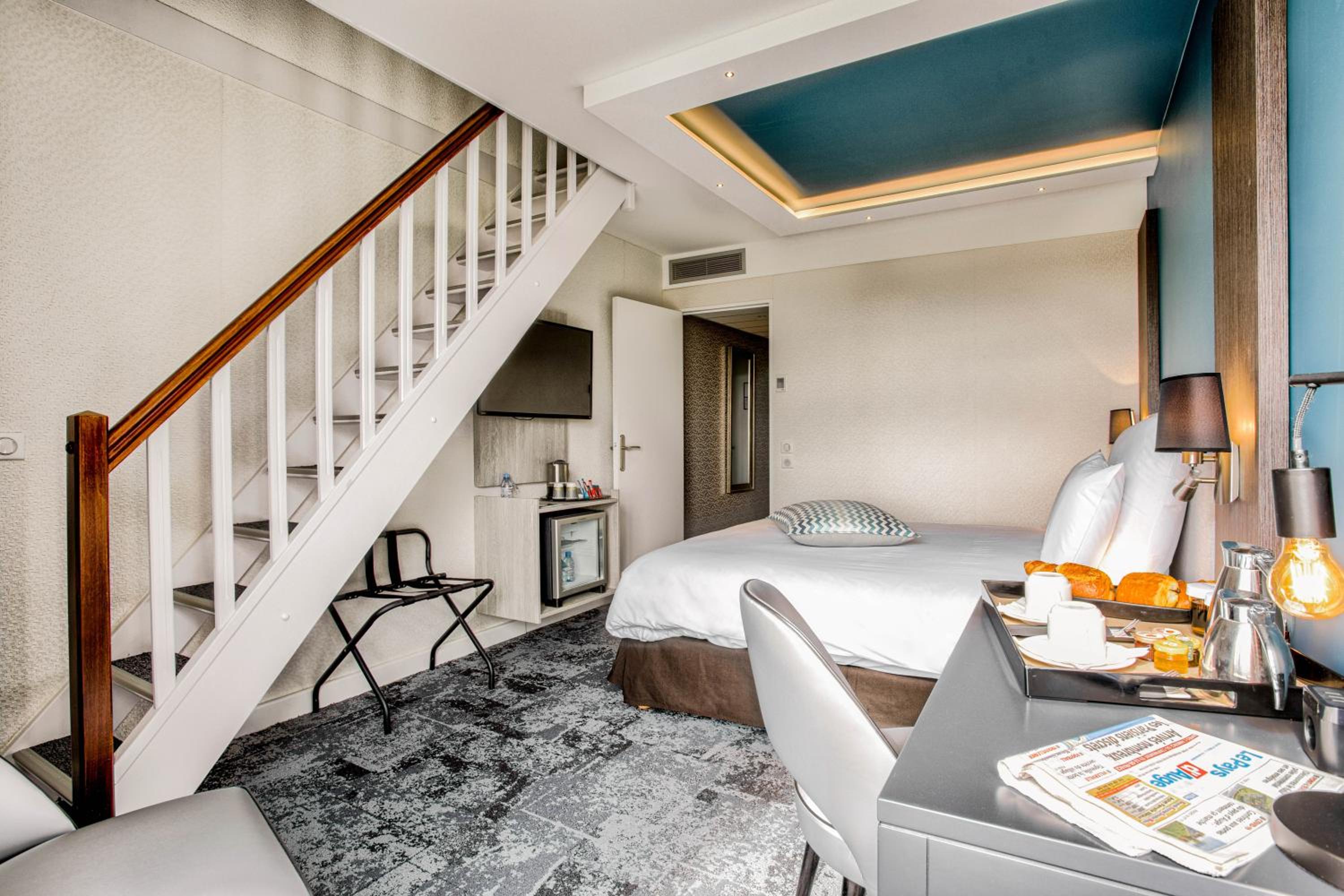 Superior Duplex Apartment with One Double Bed and Two Single Beds - Photo 7