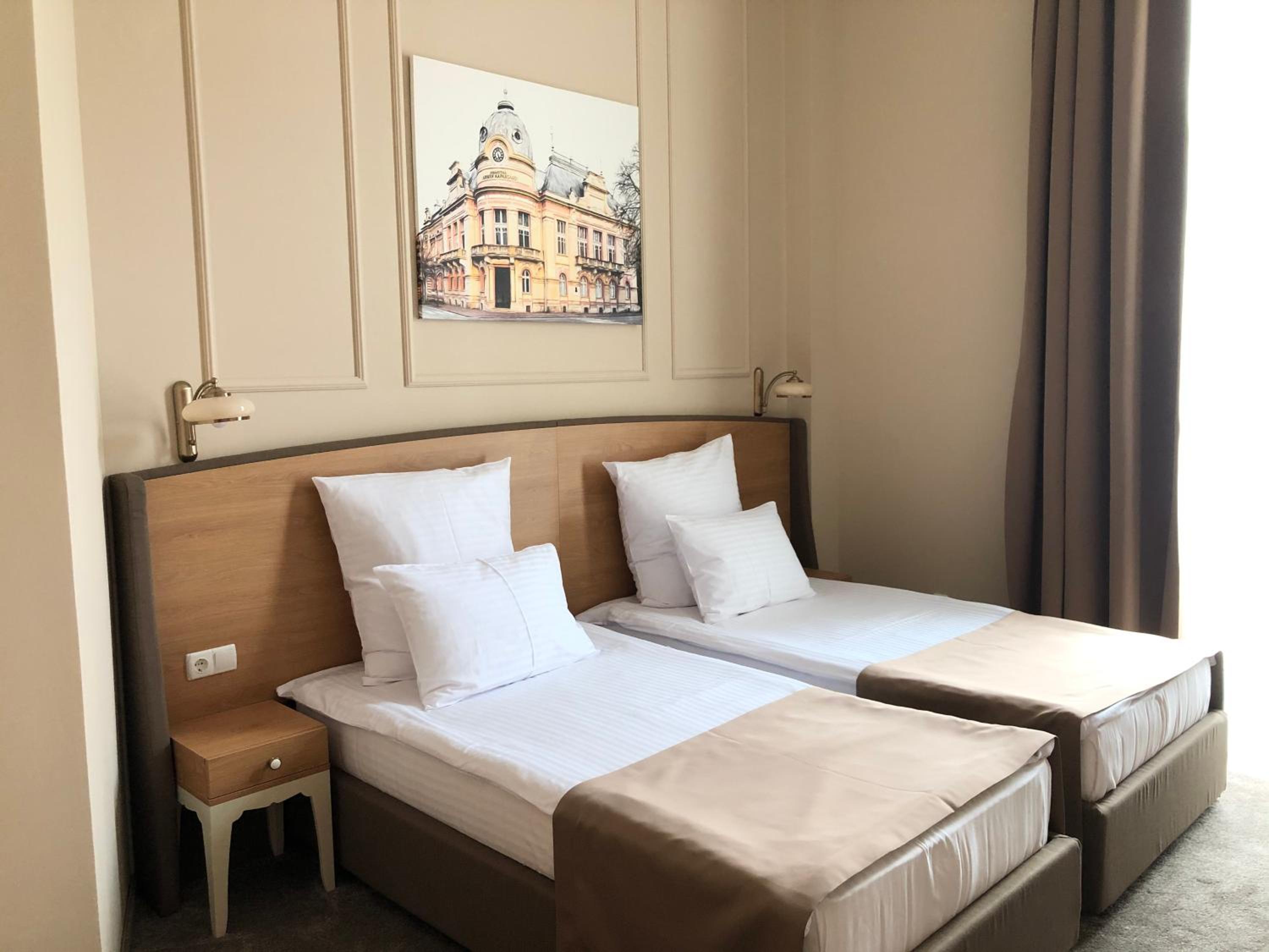 Deluxe Double or Twin Room - Photo 26