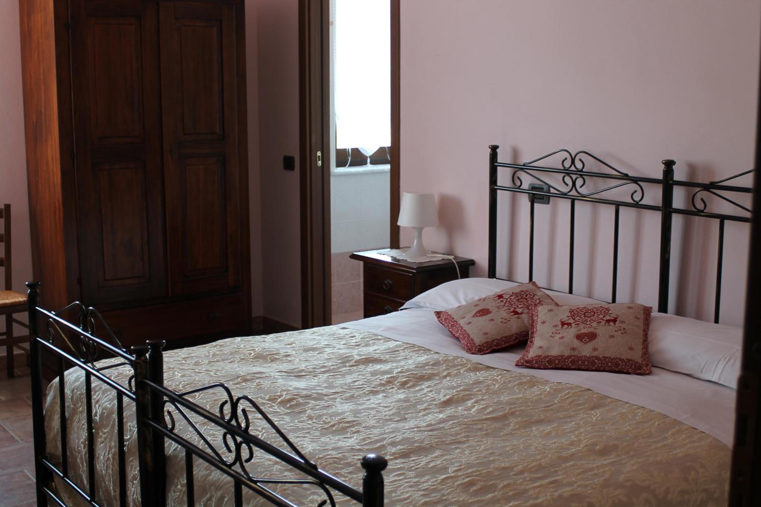 Standard Double Room photo 2