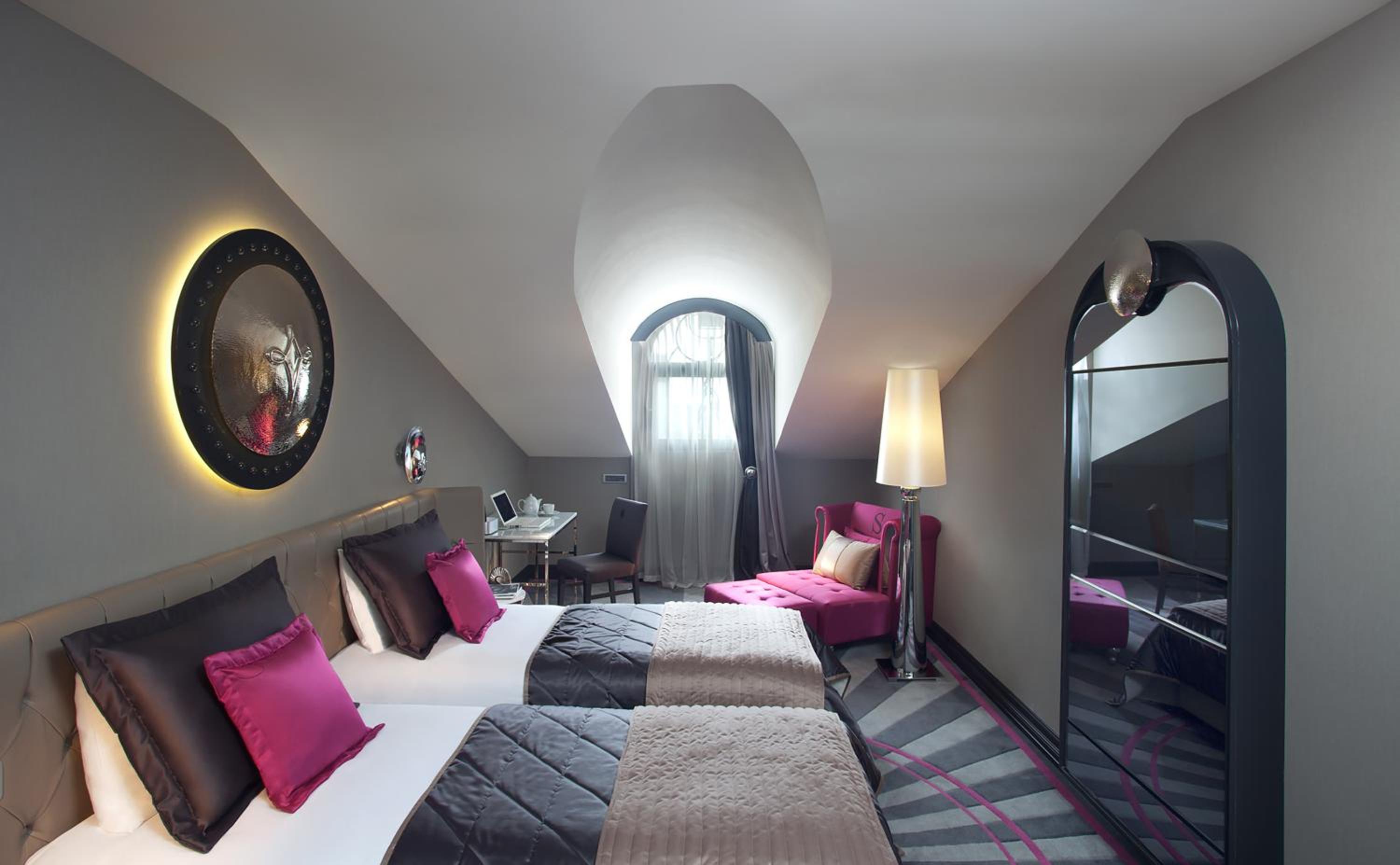 Deluxe Attic Twin Room photo 3