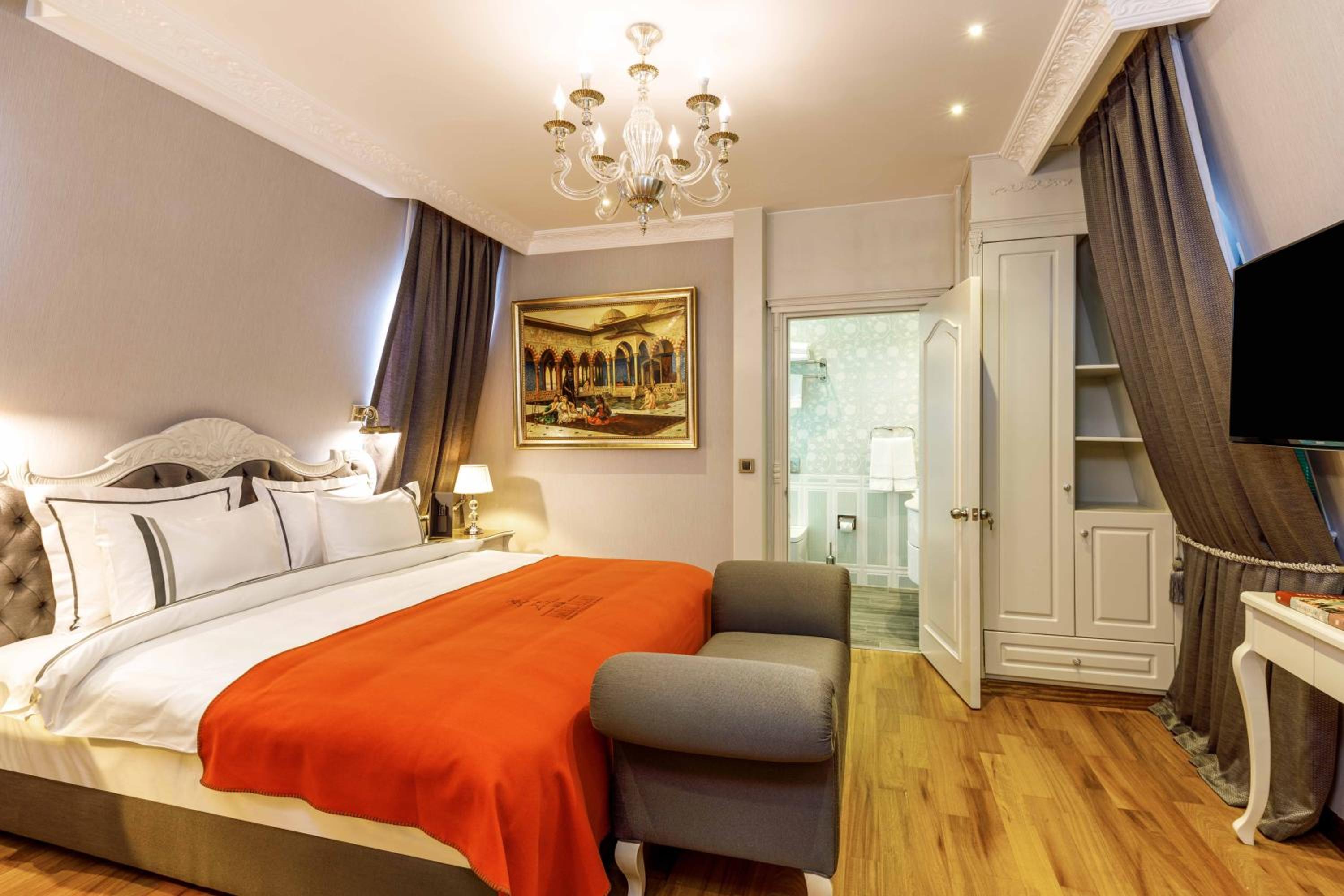King Suite photo 1