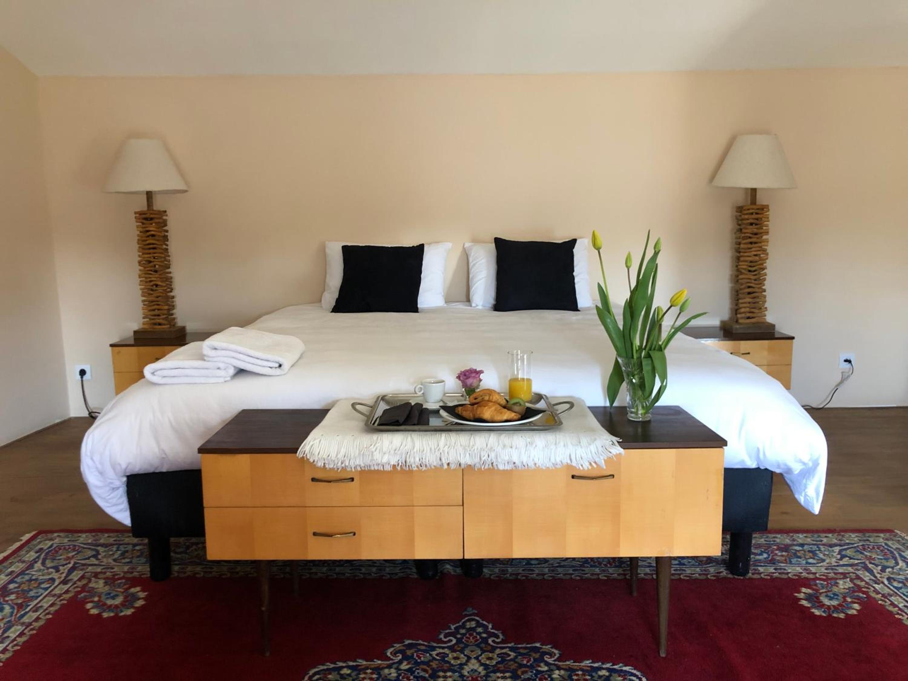 Deluxe King Room photo 1