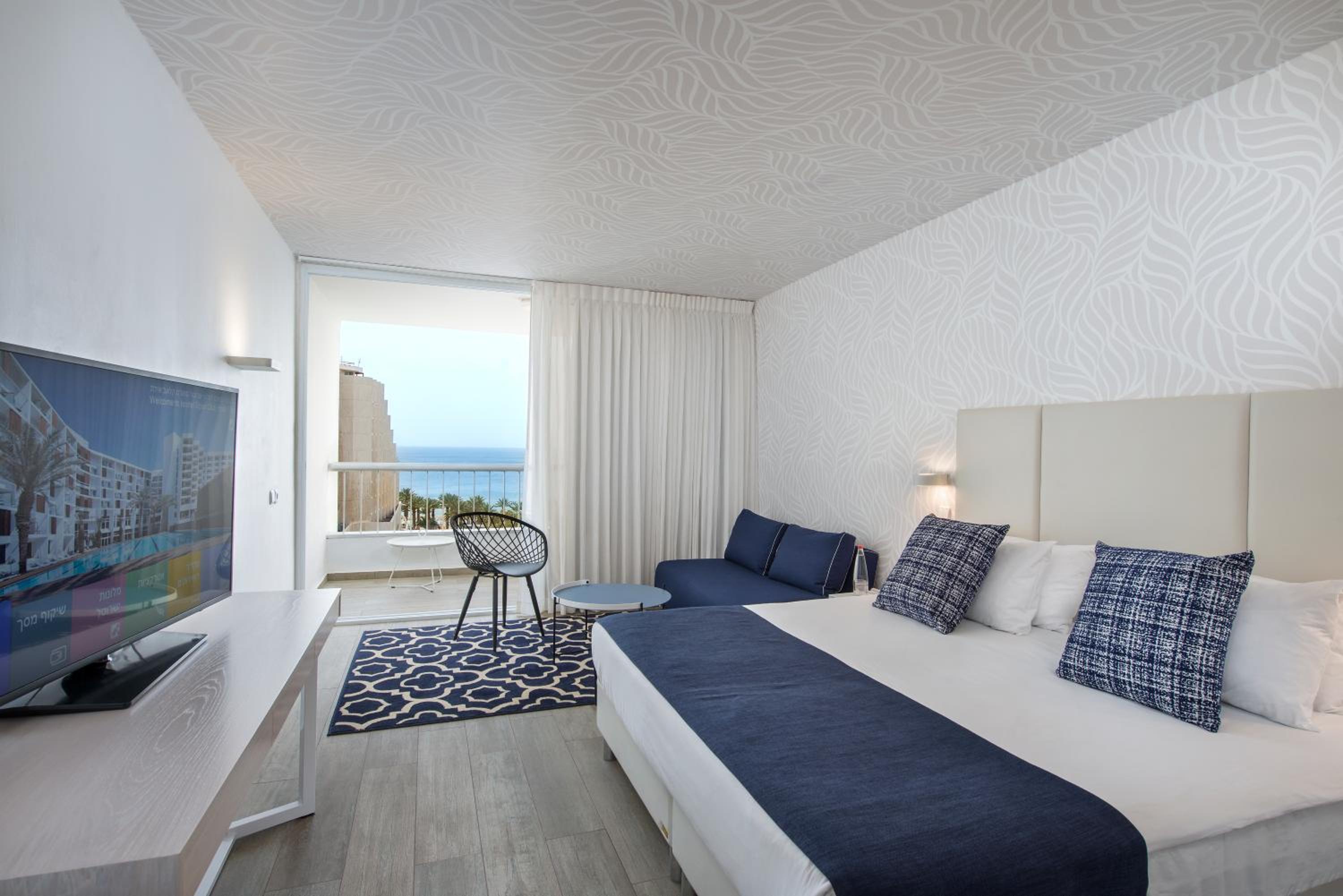Deluxe Room - Photo 1
