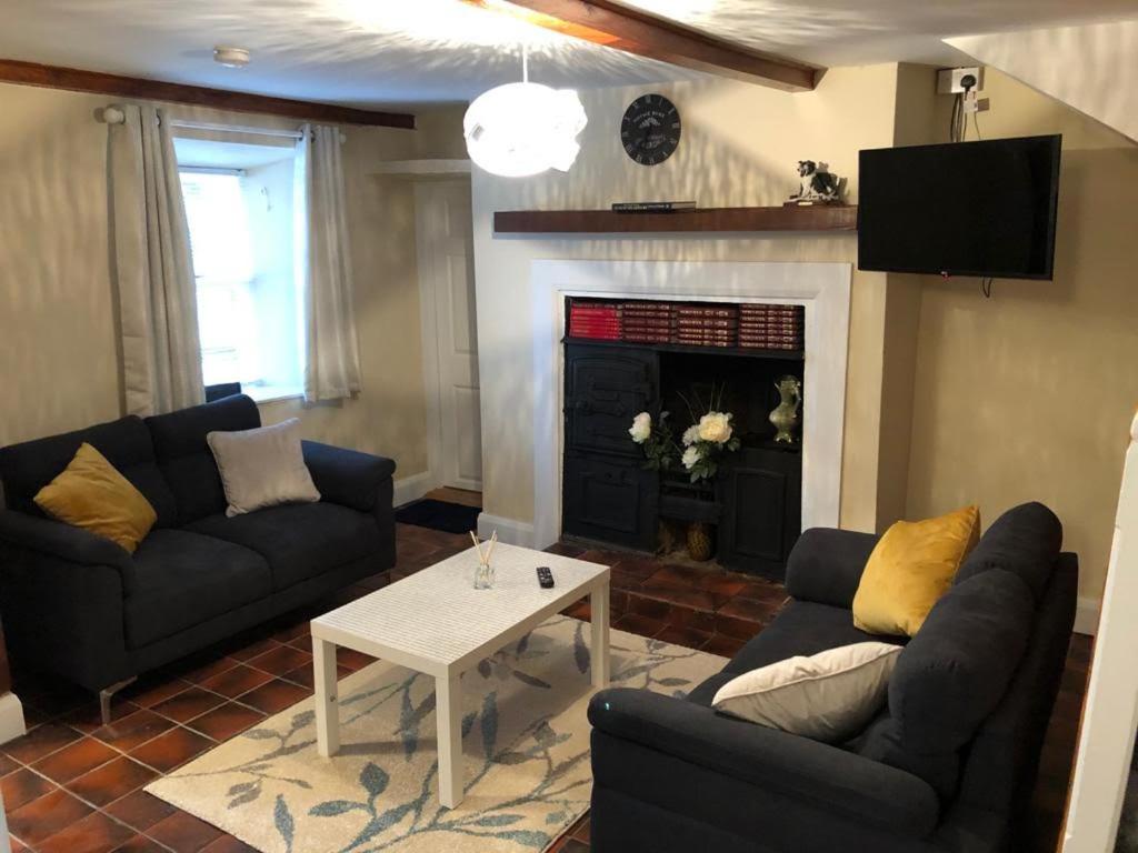 Four-Bedroom House photo 3