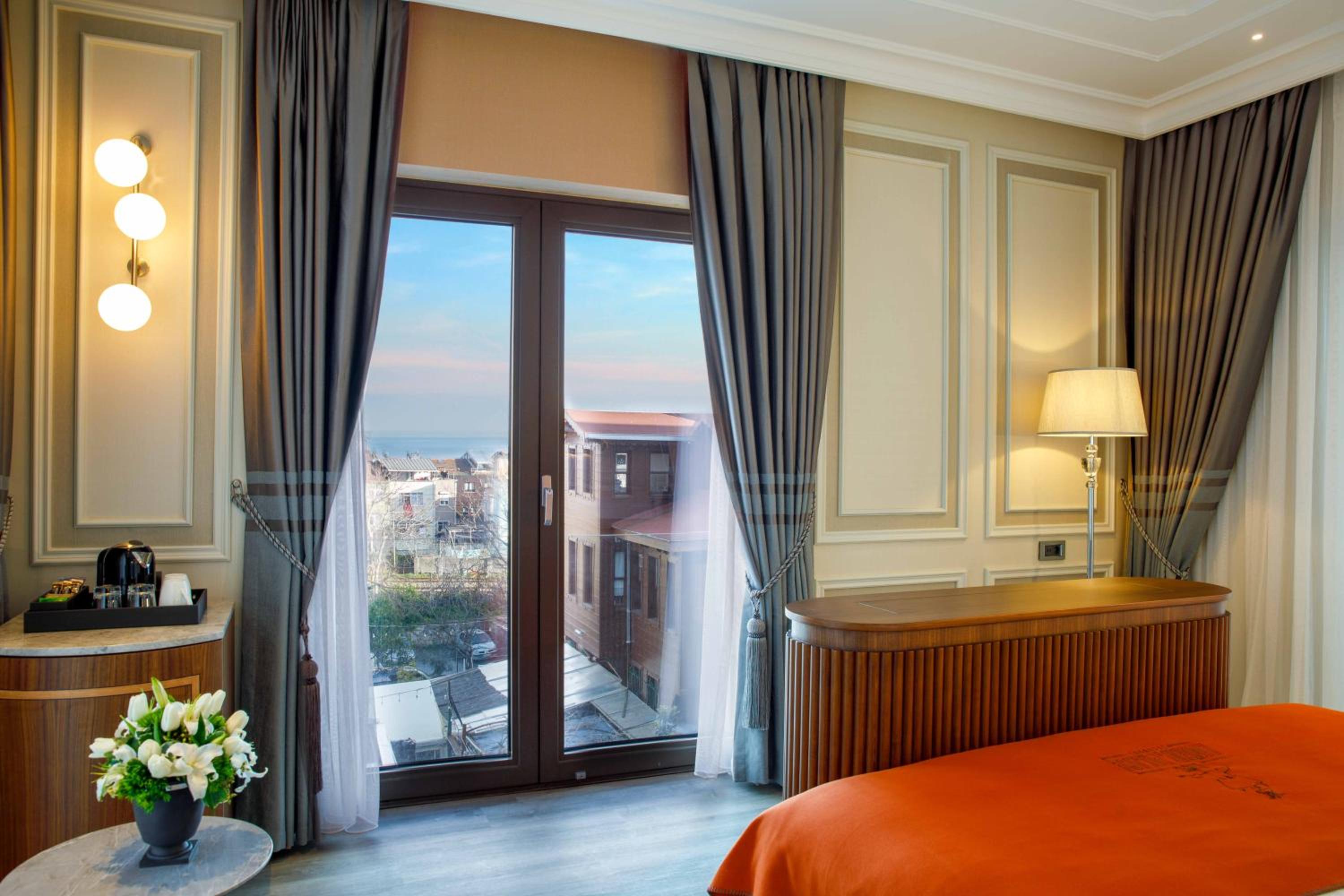 Deluxe Double Room with Sea View photo 1