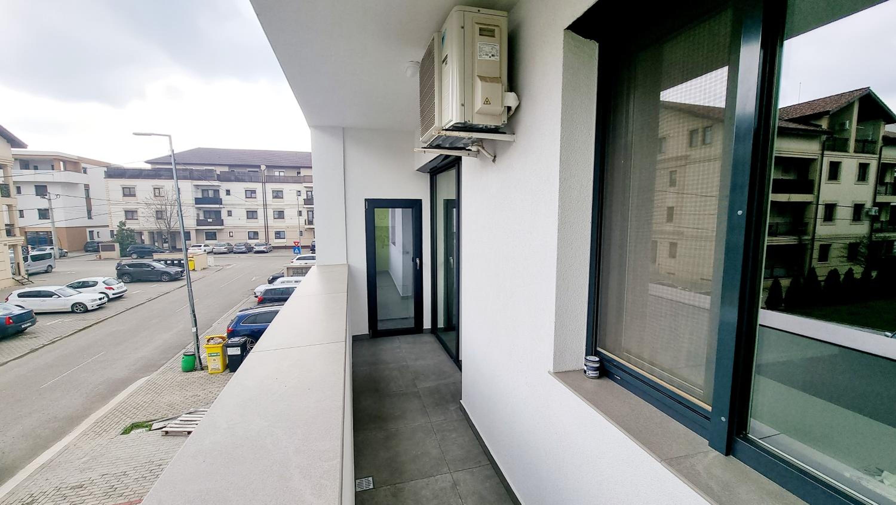 One-Bedroom Apartment - Photo 4