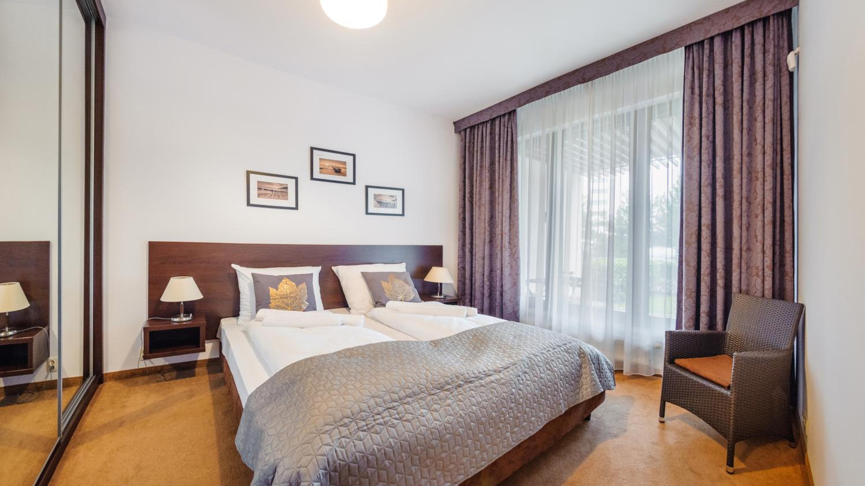 One-Bedroom Apartment photo 2