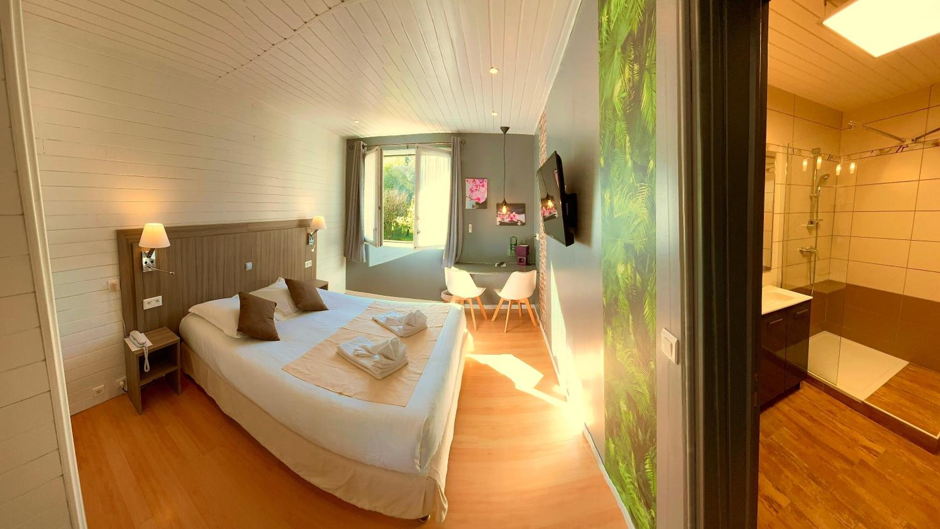 Standard Double Room photo 2