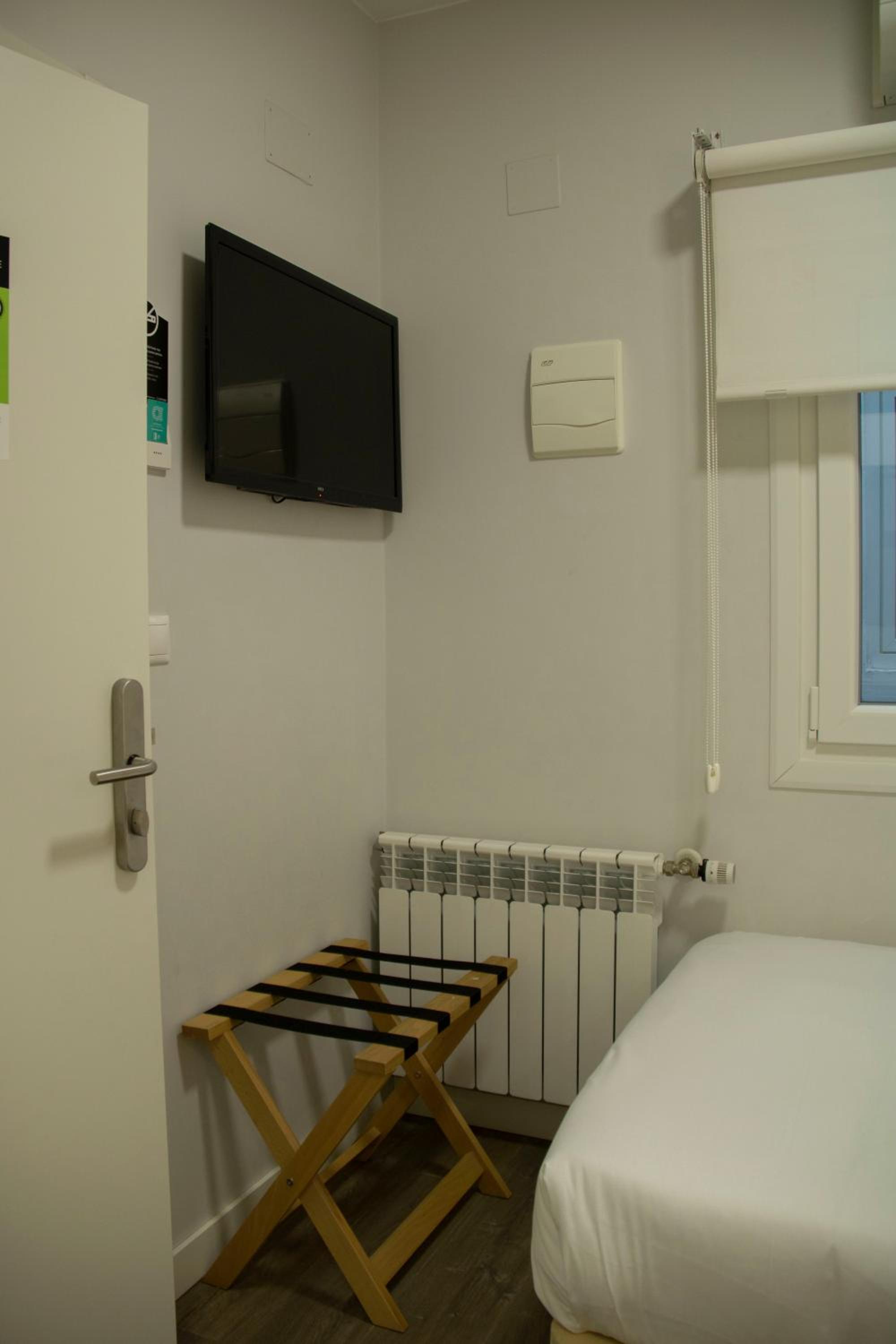 Single Room photo 3