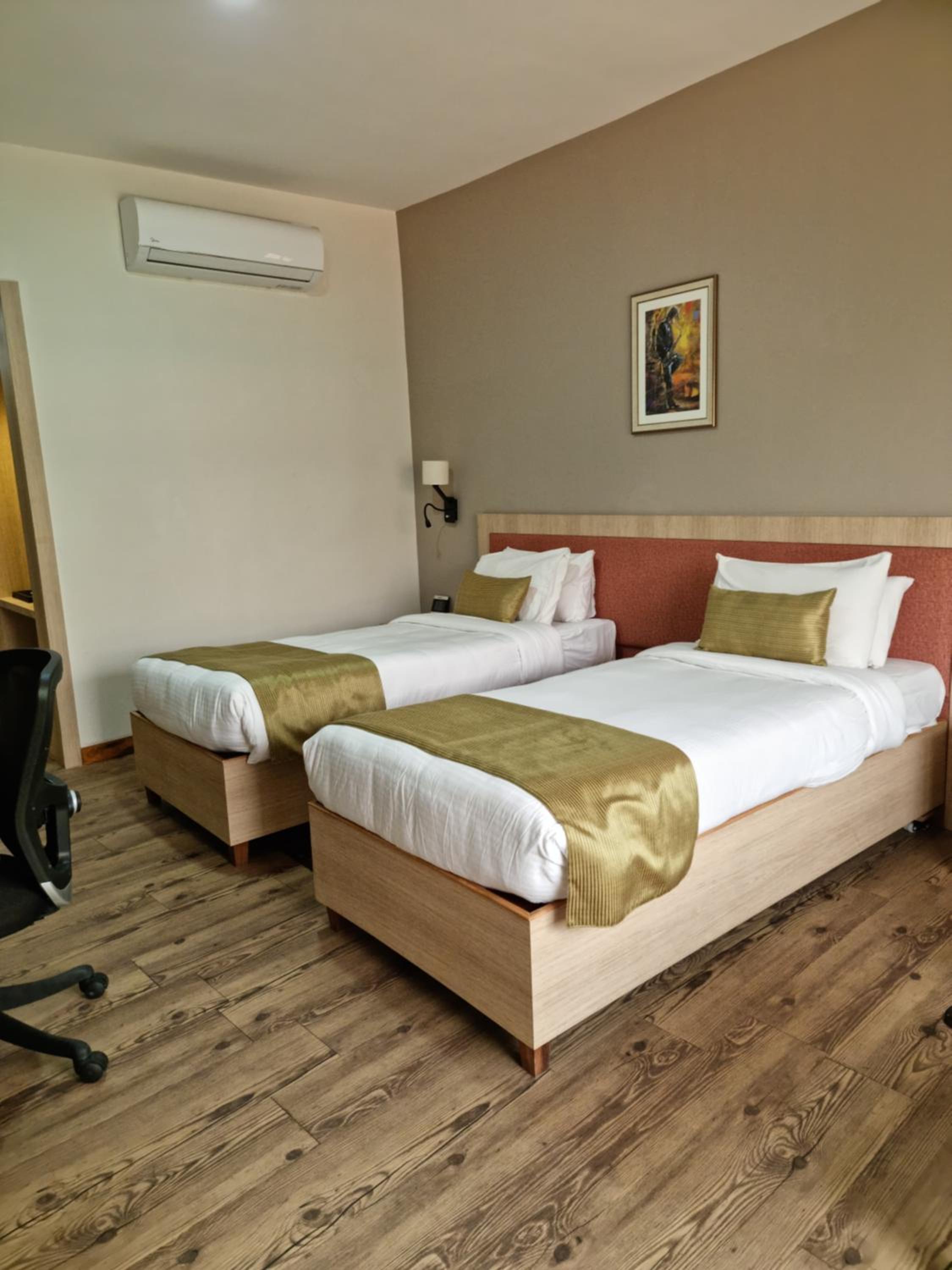 Deluxe Double or Twin Room