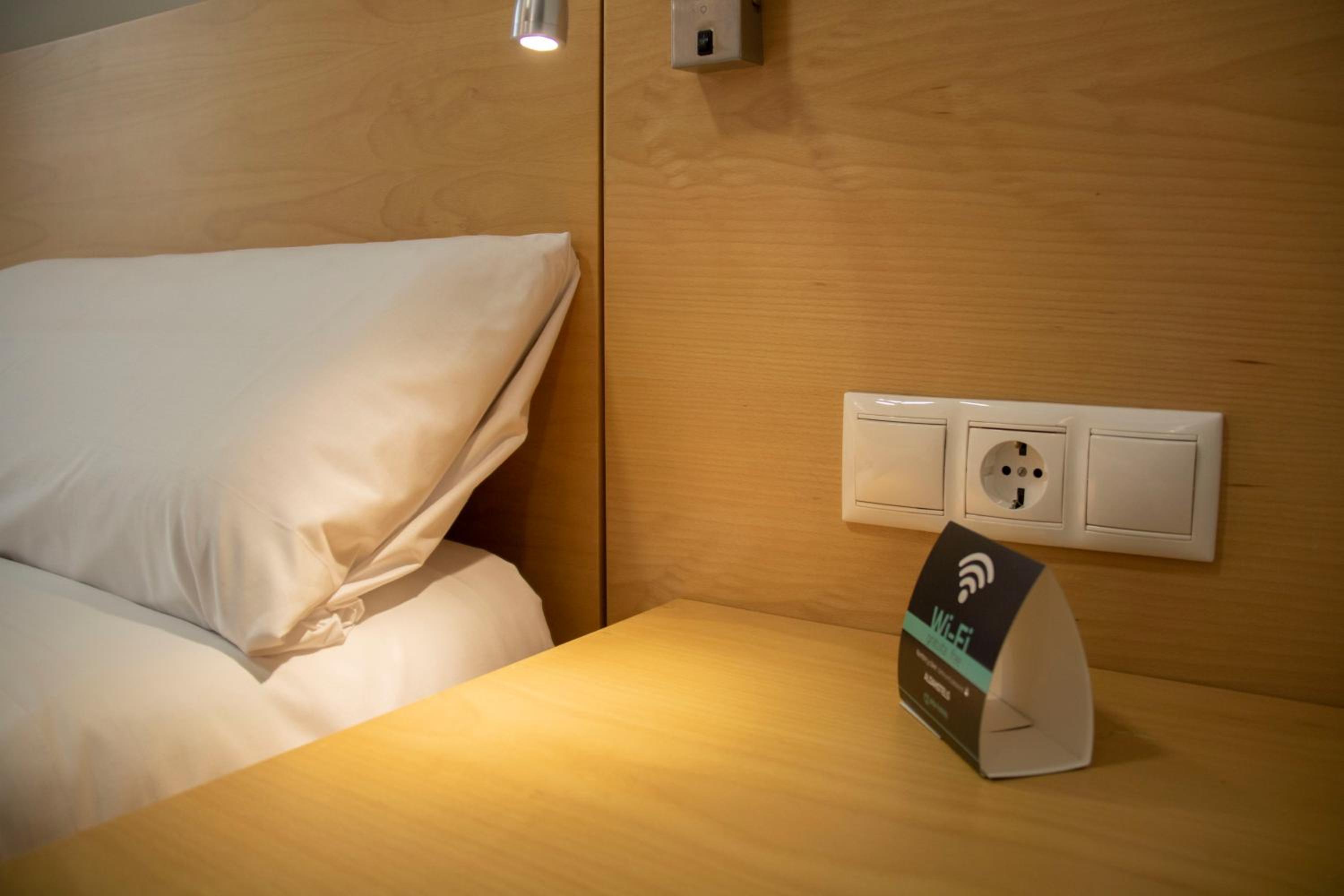 Standard Double or Twin Room photo 3