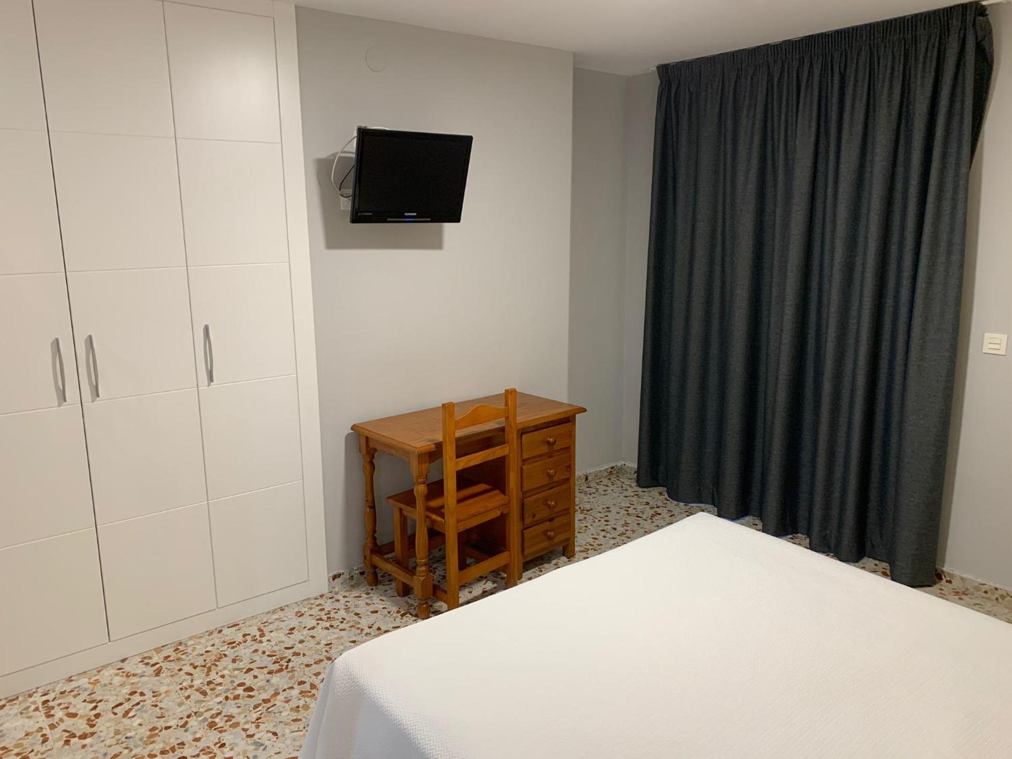 Double Or Twin Room - Photo 1