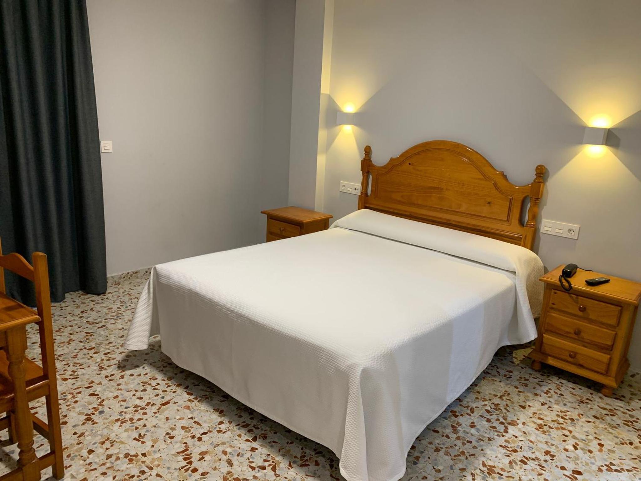 Double Or Twin Room - Photo 9