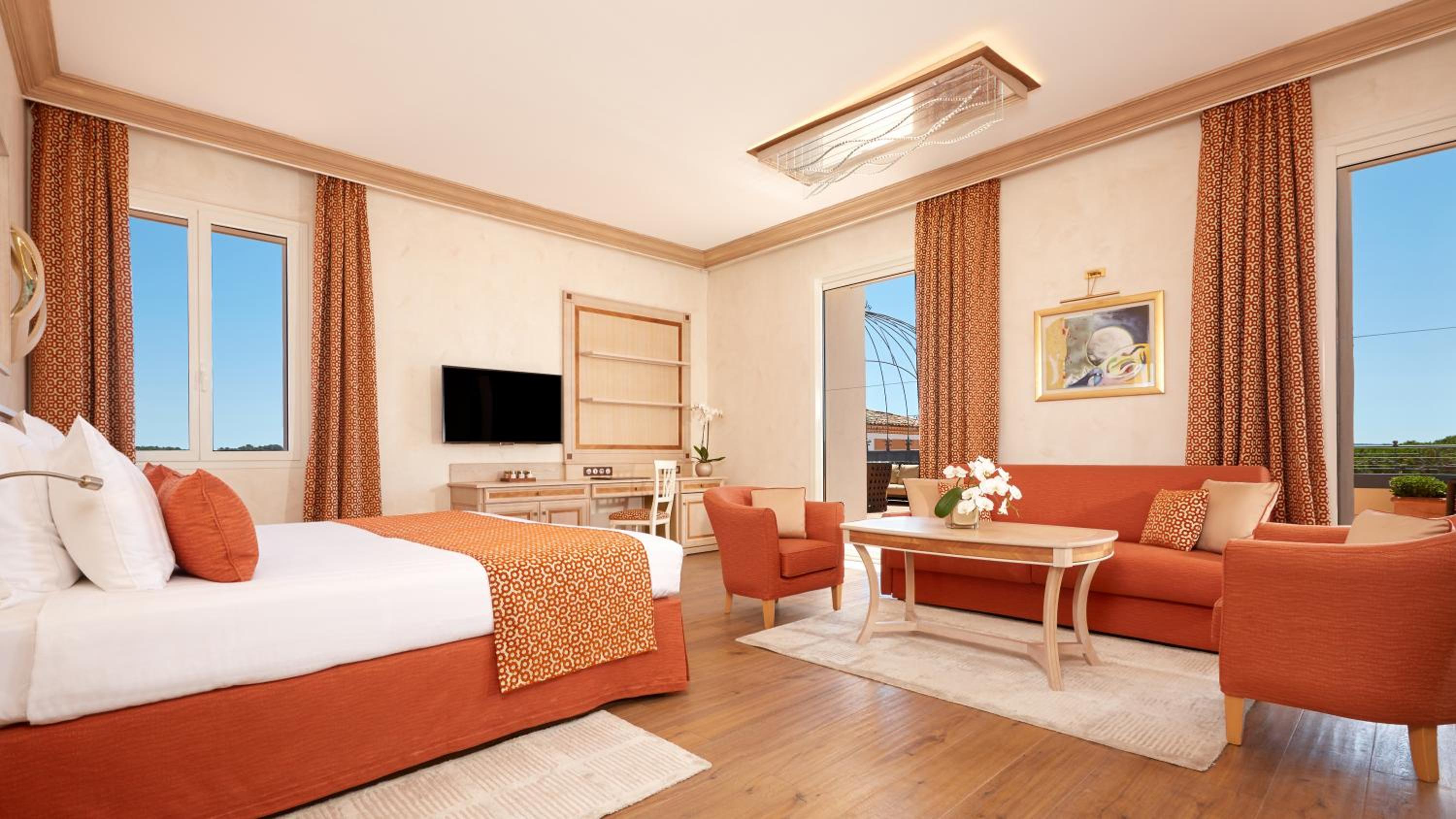 Deluxe Suite with Sea View