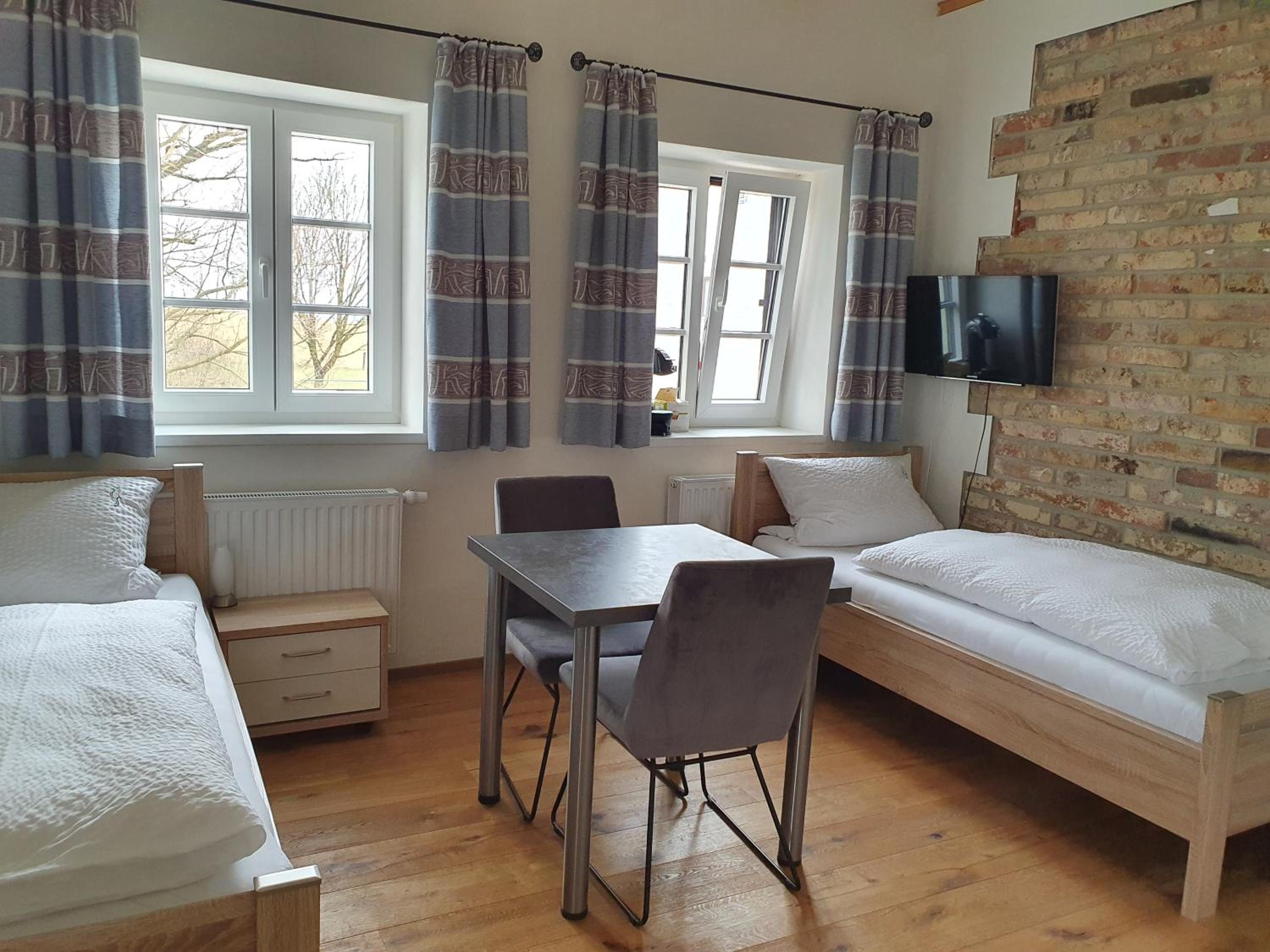 Apartment photo 2