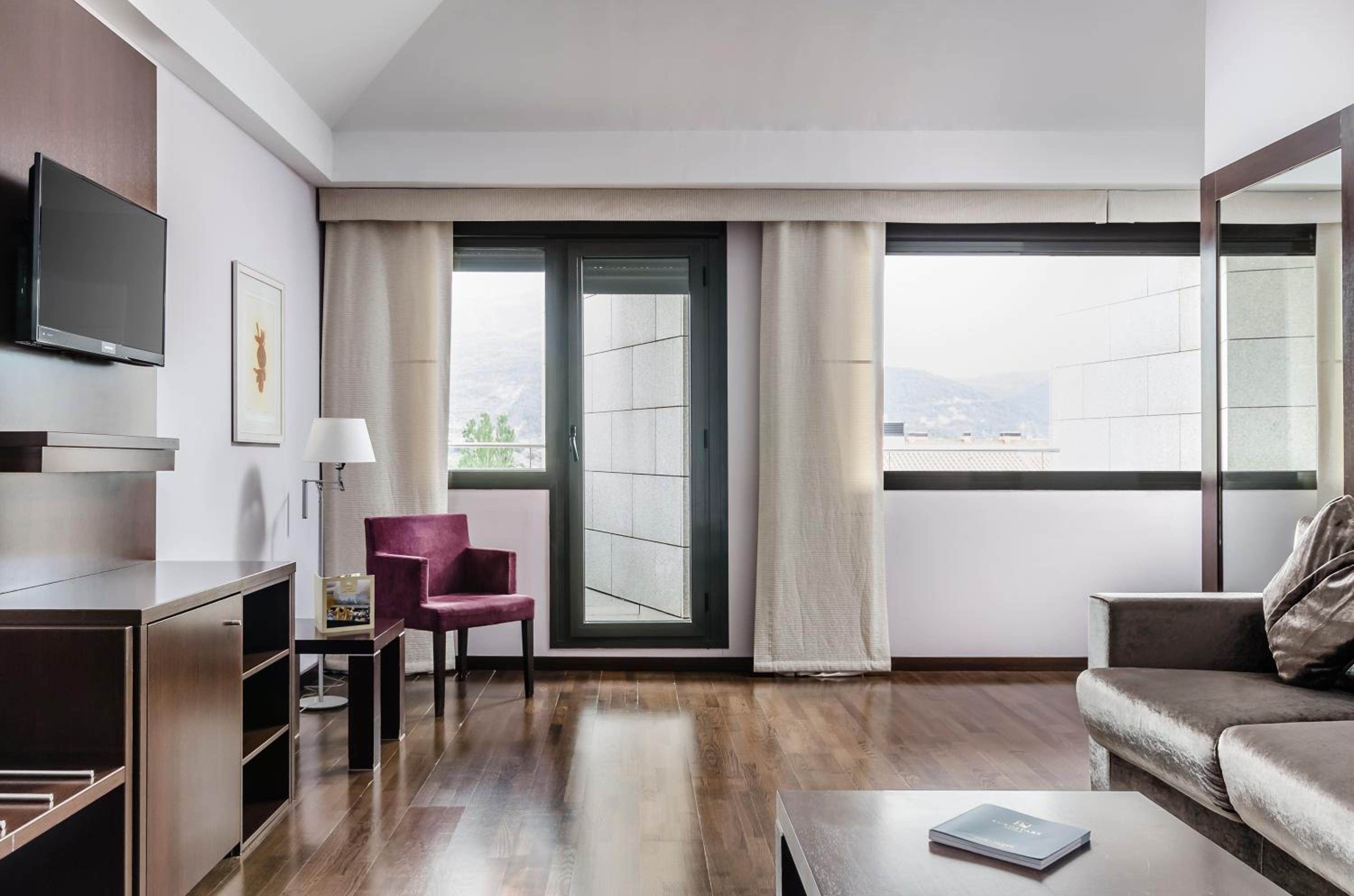 Junior Suite - Photo 1