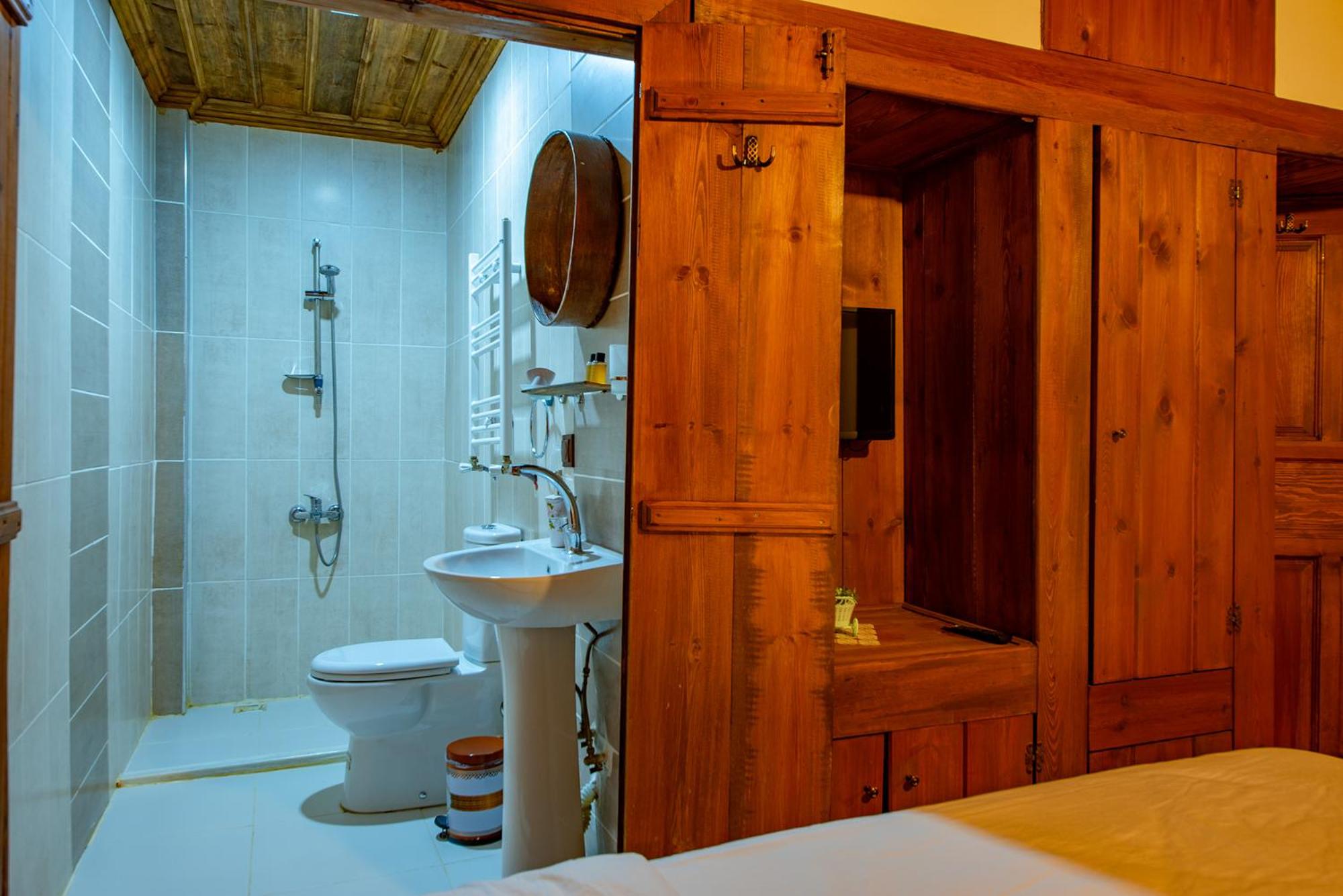 Classic Triple Room - Photo 4