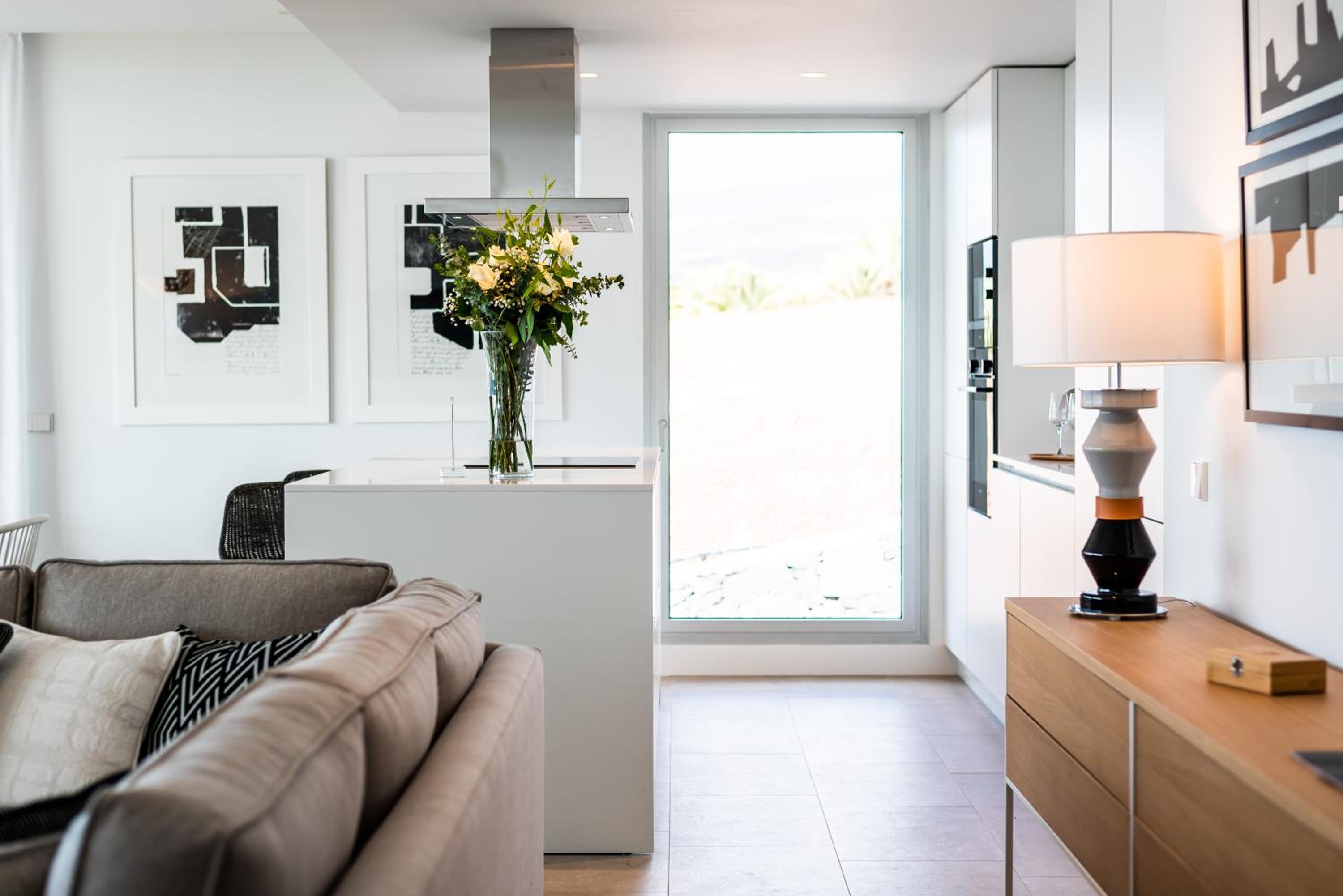 Two-Bedroom Suite with Sea View - Photo 36