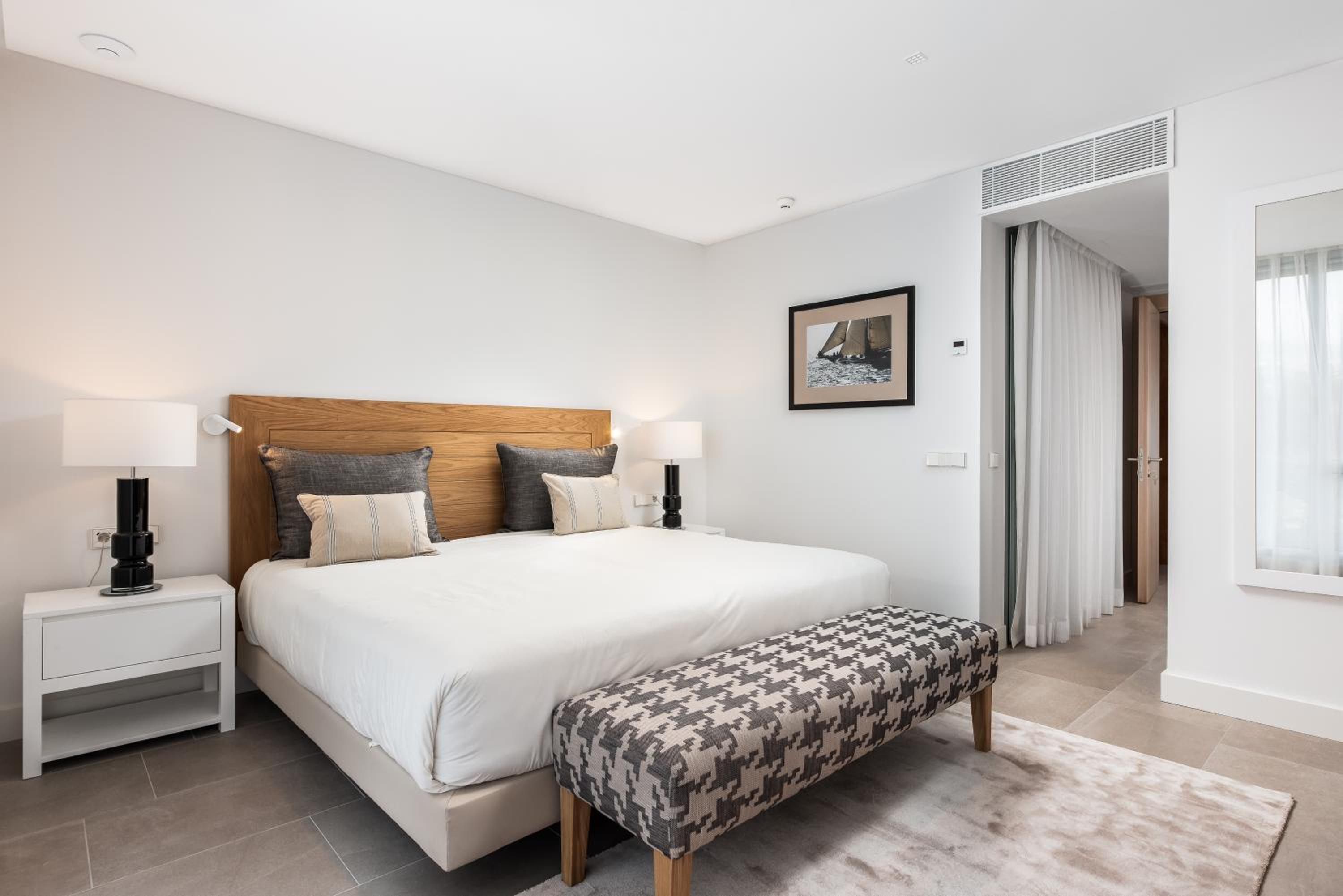 Two-Bedroom Suite with Sea View - Photo 38