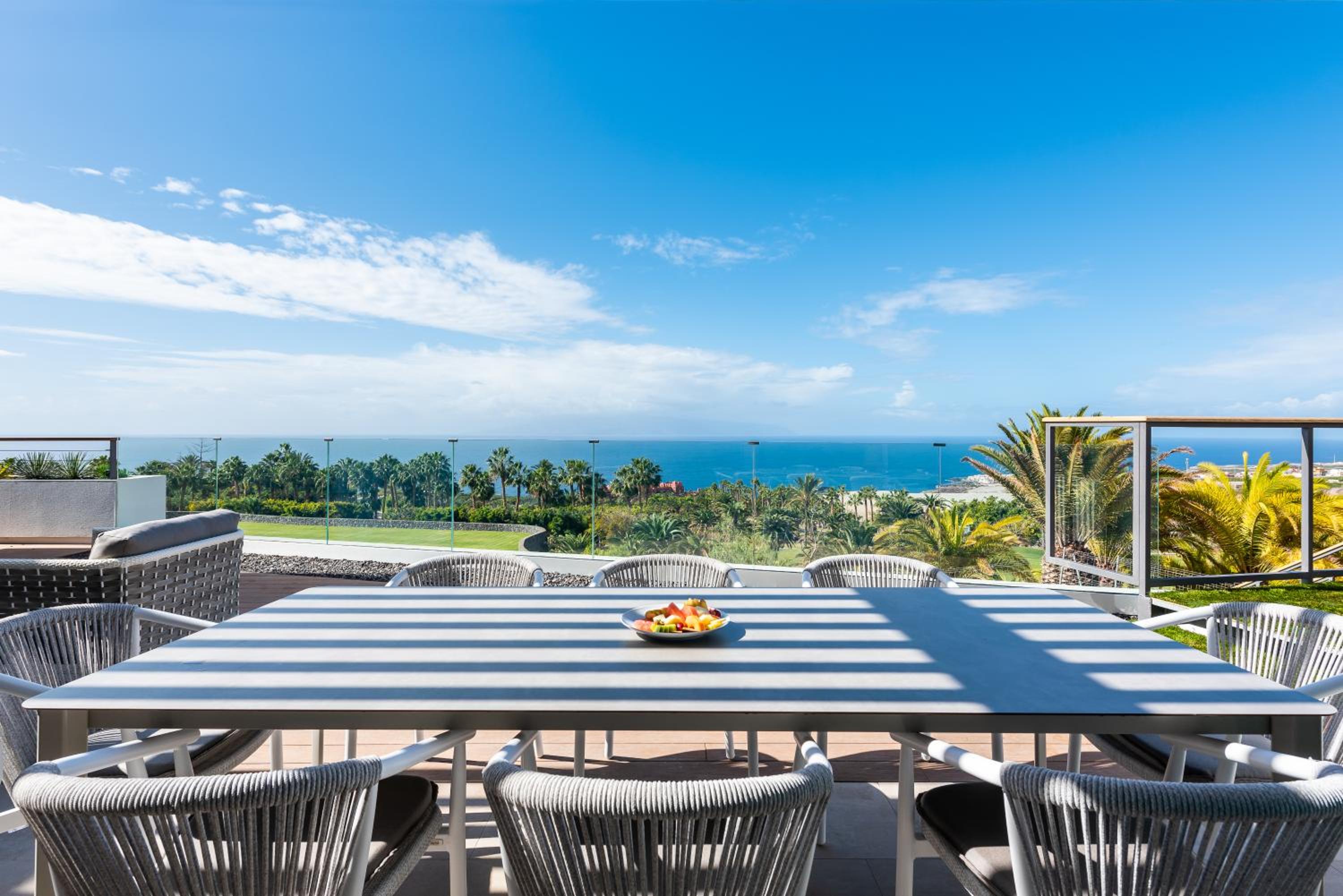 Two-Bedroom Suite with Sea View - Photo 46
