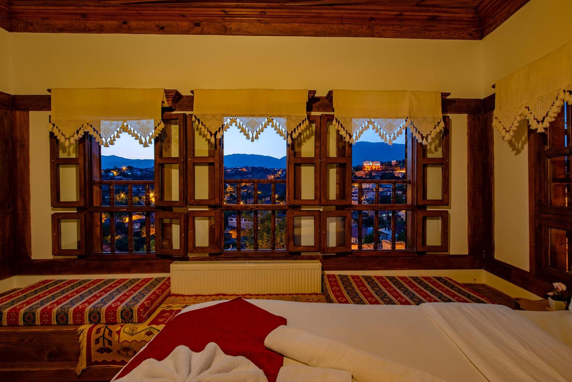 Triple Room with City View - Photo 2