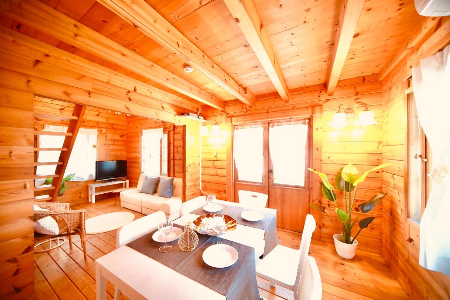 One-Bedroom House - Photo 36